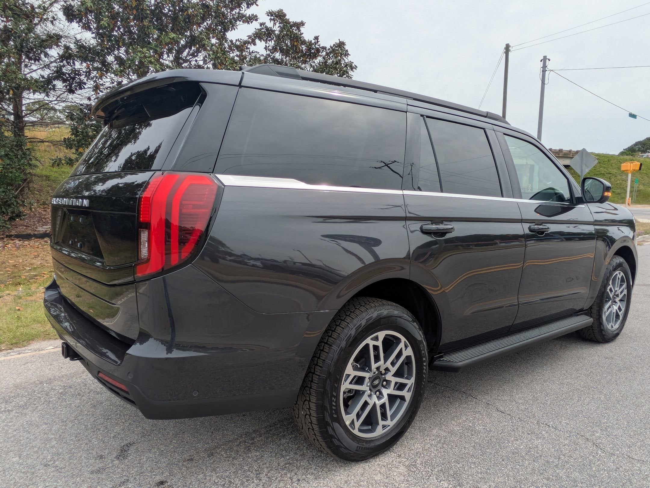 2025 Ford Expedition Active