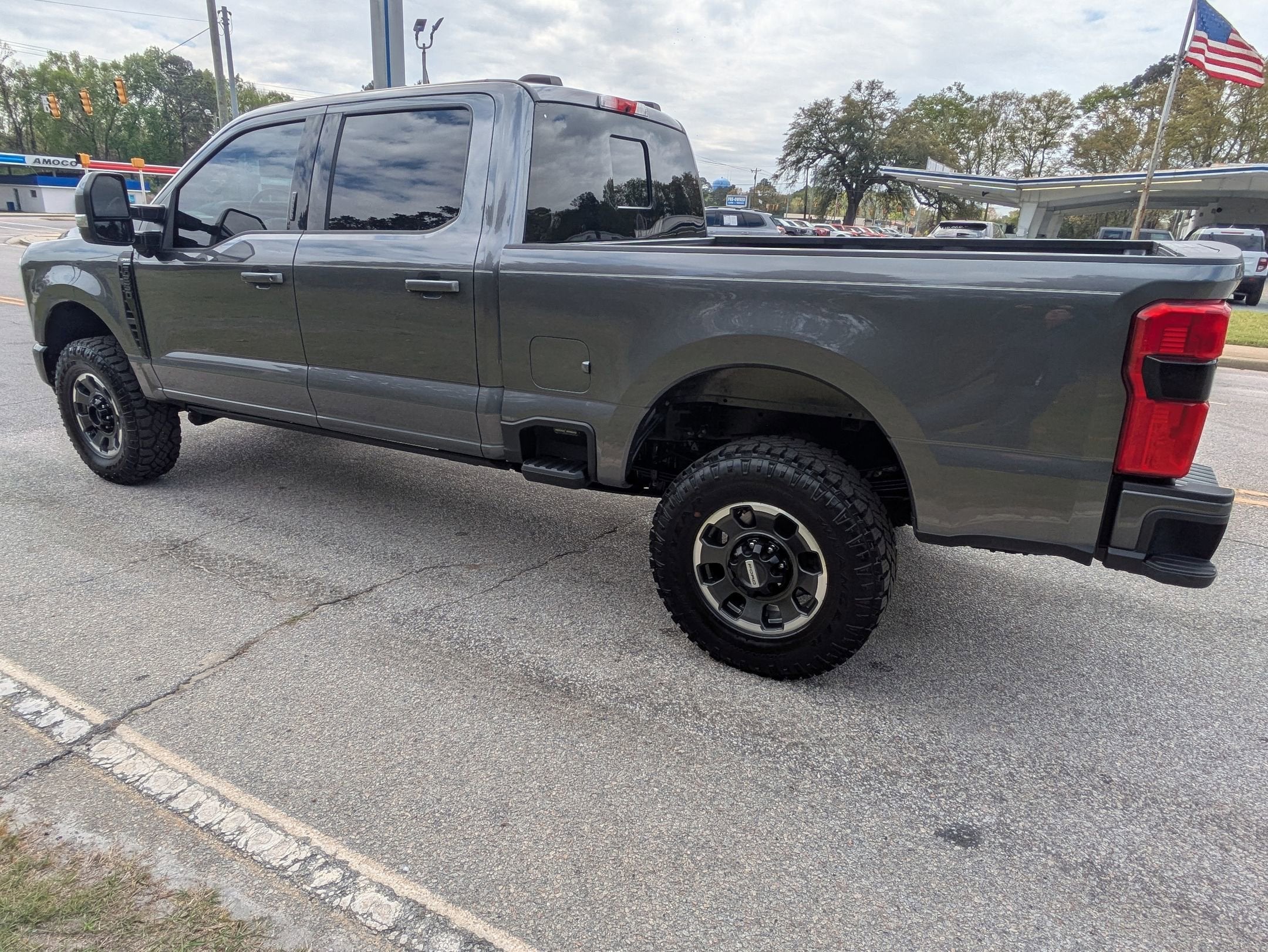 2023 Ford Super Duty F-250 SRW LARIAT