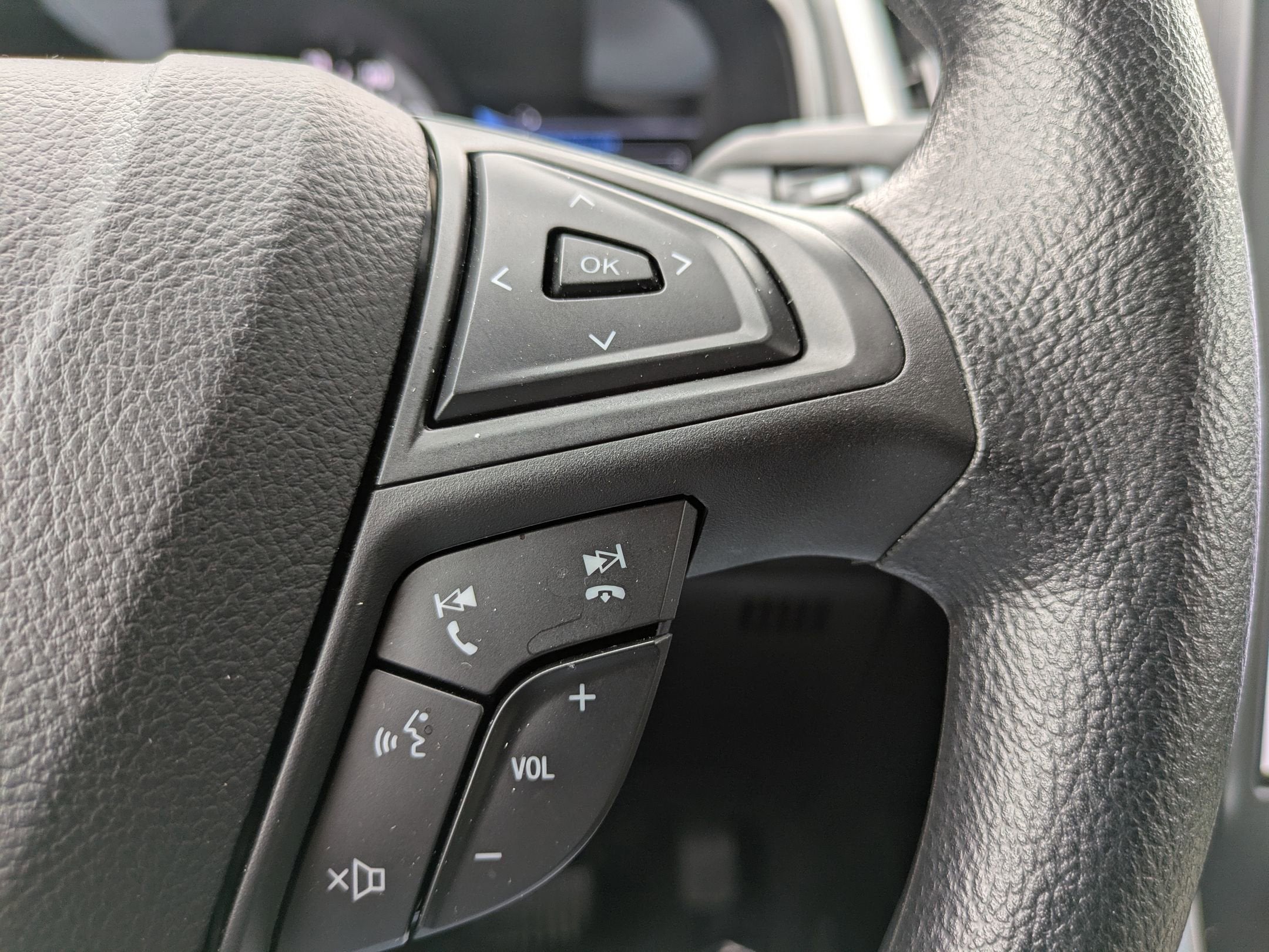 2024 Ford Edge SE