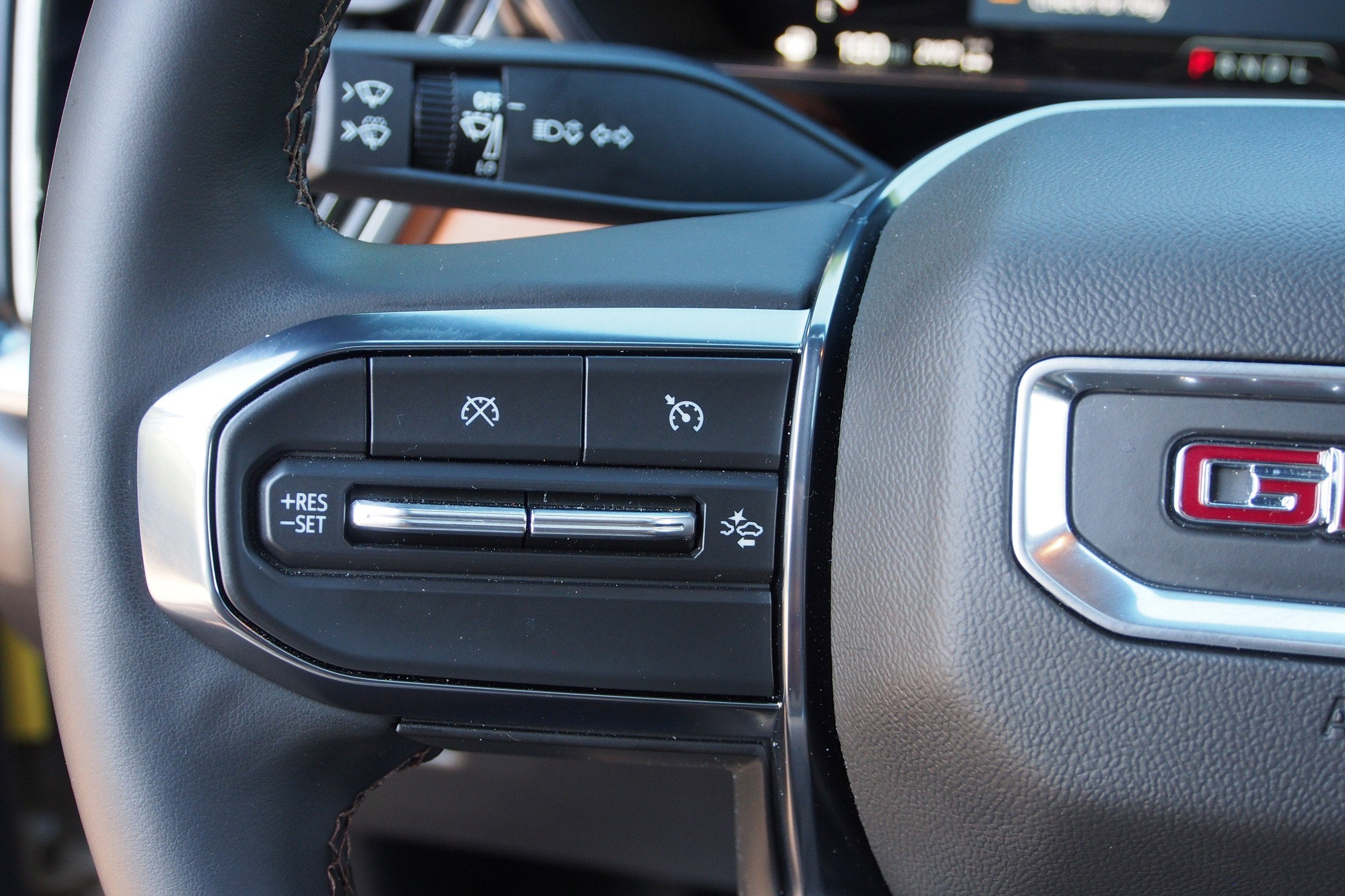 2024 GMC Canyon 4WD AT4