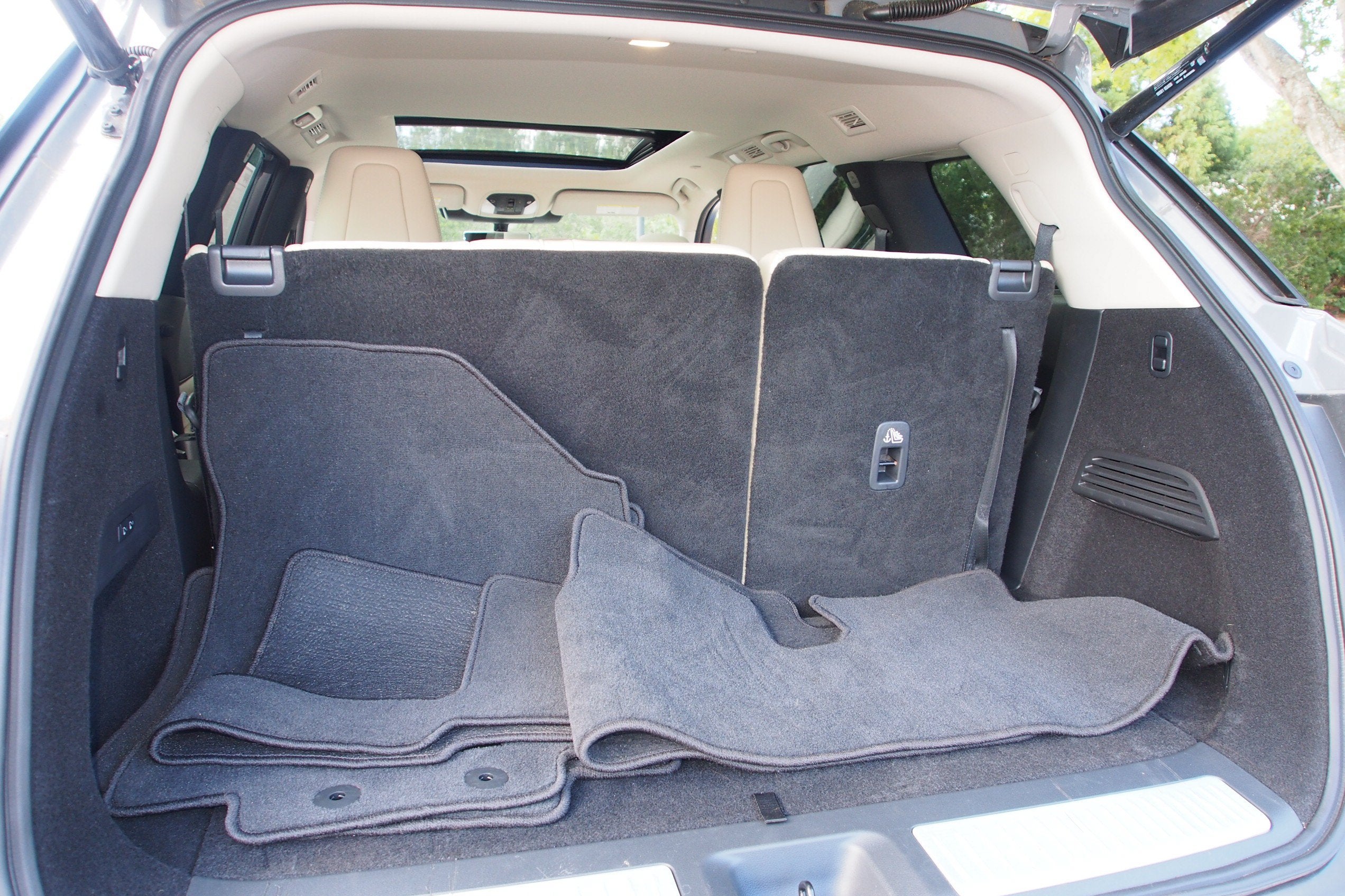 2025 INFINITI QX60 SENSORY