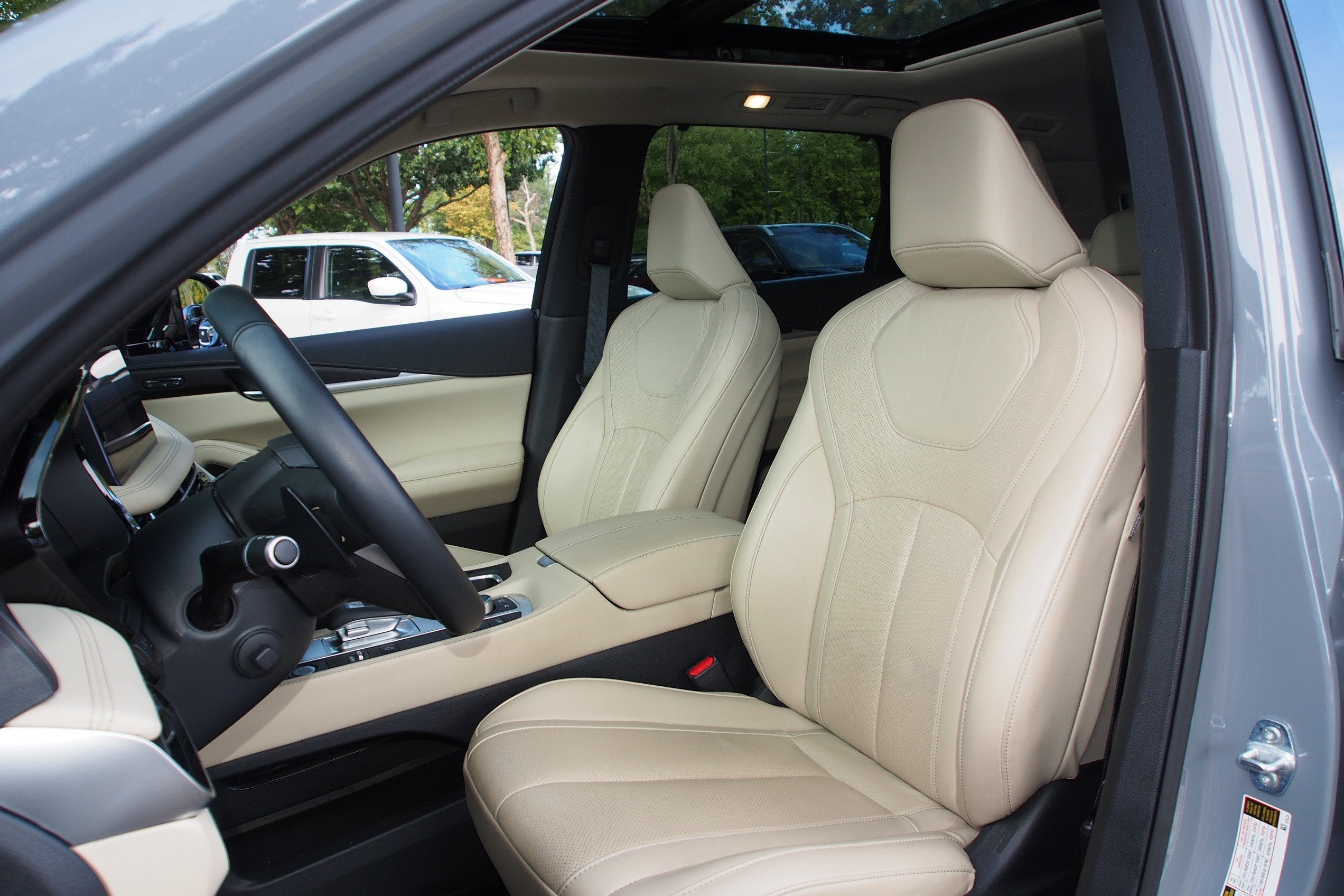 2025 INFINITI QX60 SENSORY