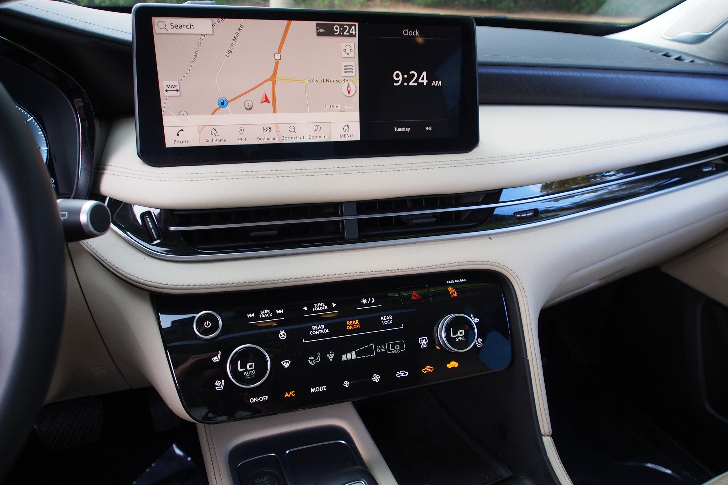 2025 INFINITI QX60 SENSORY