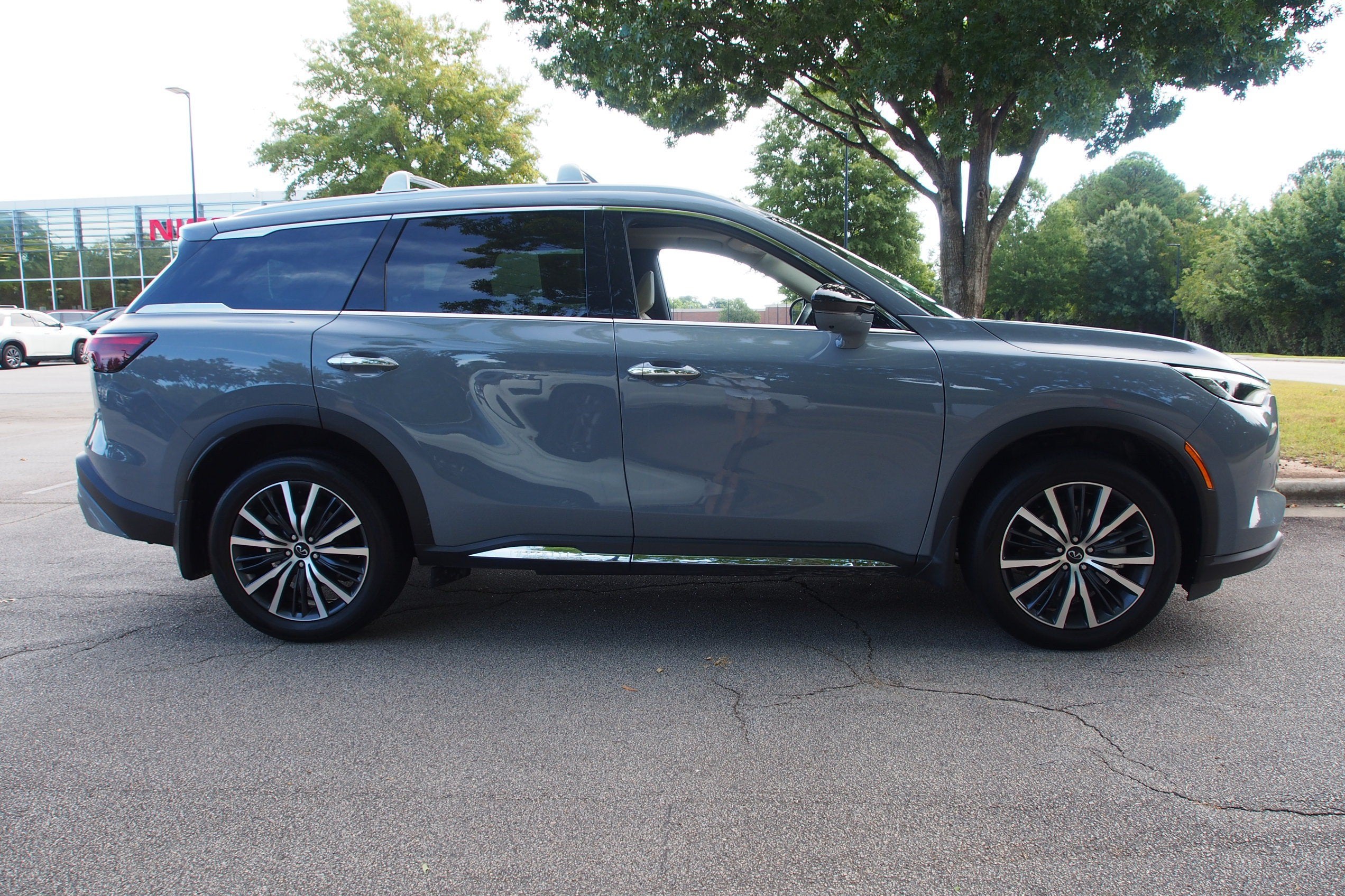 2025 INFINITI QX60 SENSORY