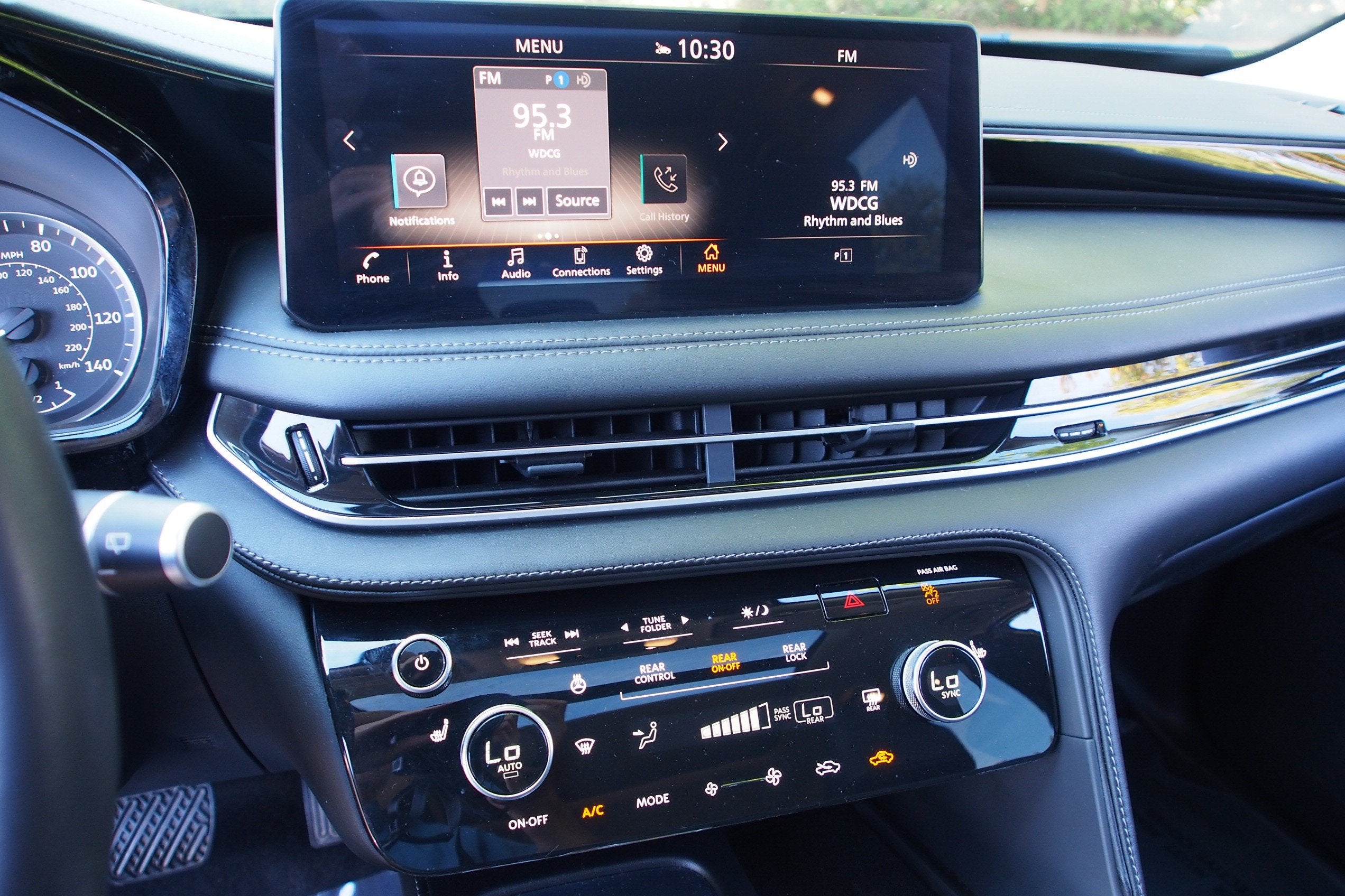 2024 INFINITI QX60 PURE