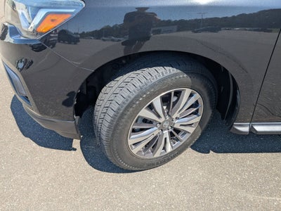 2019 Nissan Pathfinder SL