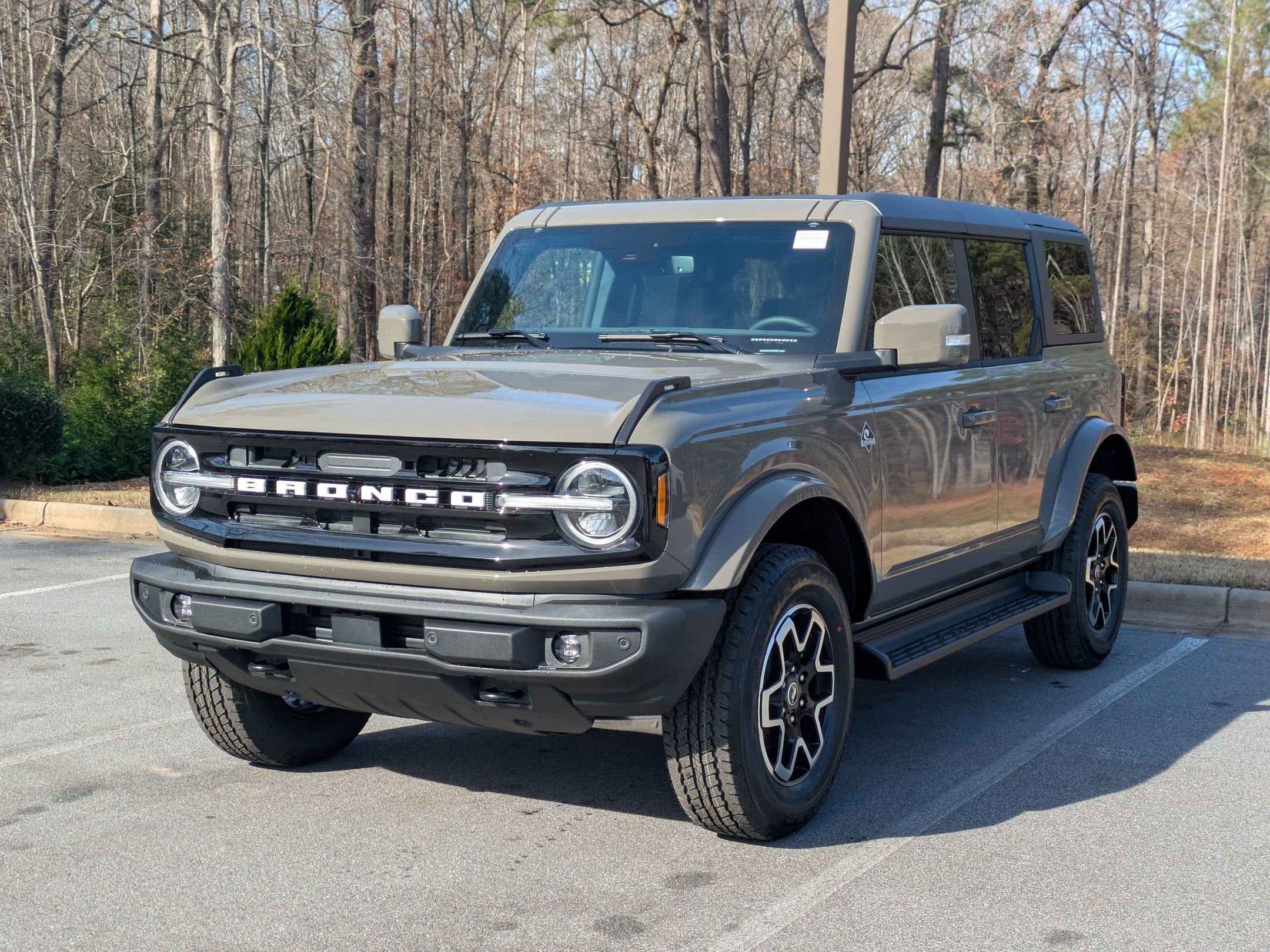 2025 Ford Bronco Outer Banks