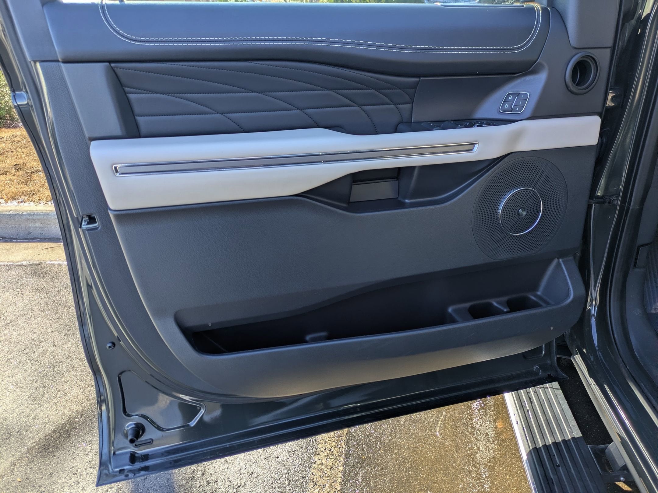 2022 Ford Expedition Platinum