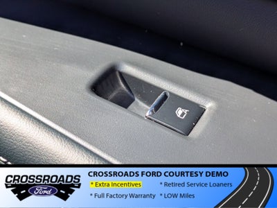 2025 Ford Expedition Platinum - Crossroads Courtesy Demo