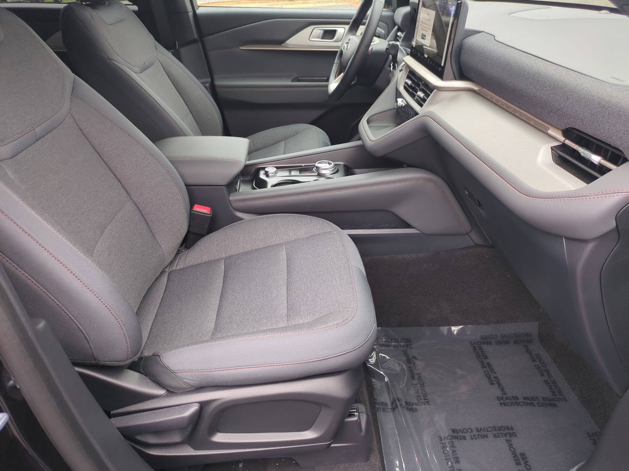 2027 Ford Explorer Active w/200A Pkg