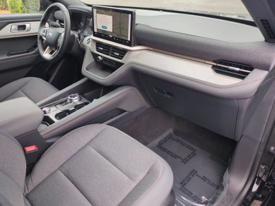 2027 Ford Explorer Active w/200A Pkg