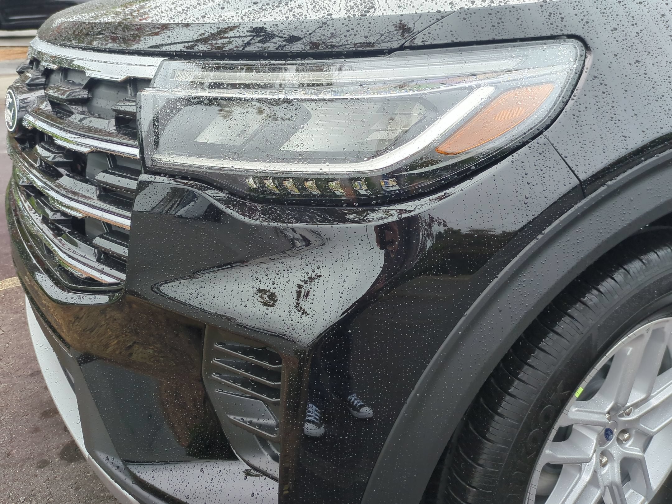2027 Ford Explorer Active w/200A Pkg