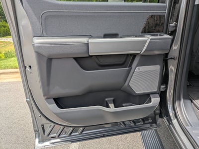 2026 Ford Super Duty F-350 DRW LARIAT