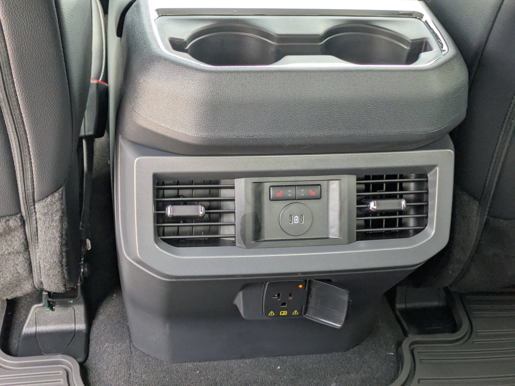 2026 Ford Super Duty F-350 DRW LARIAT