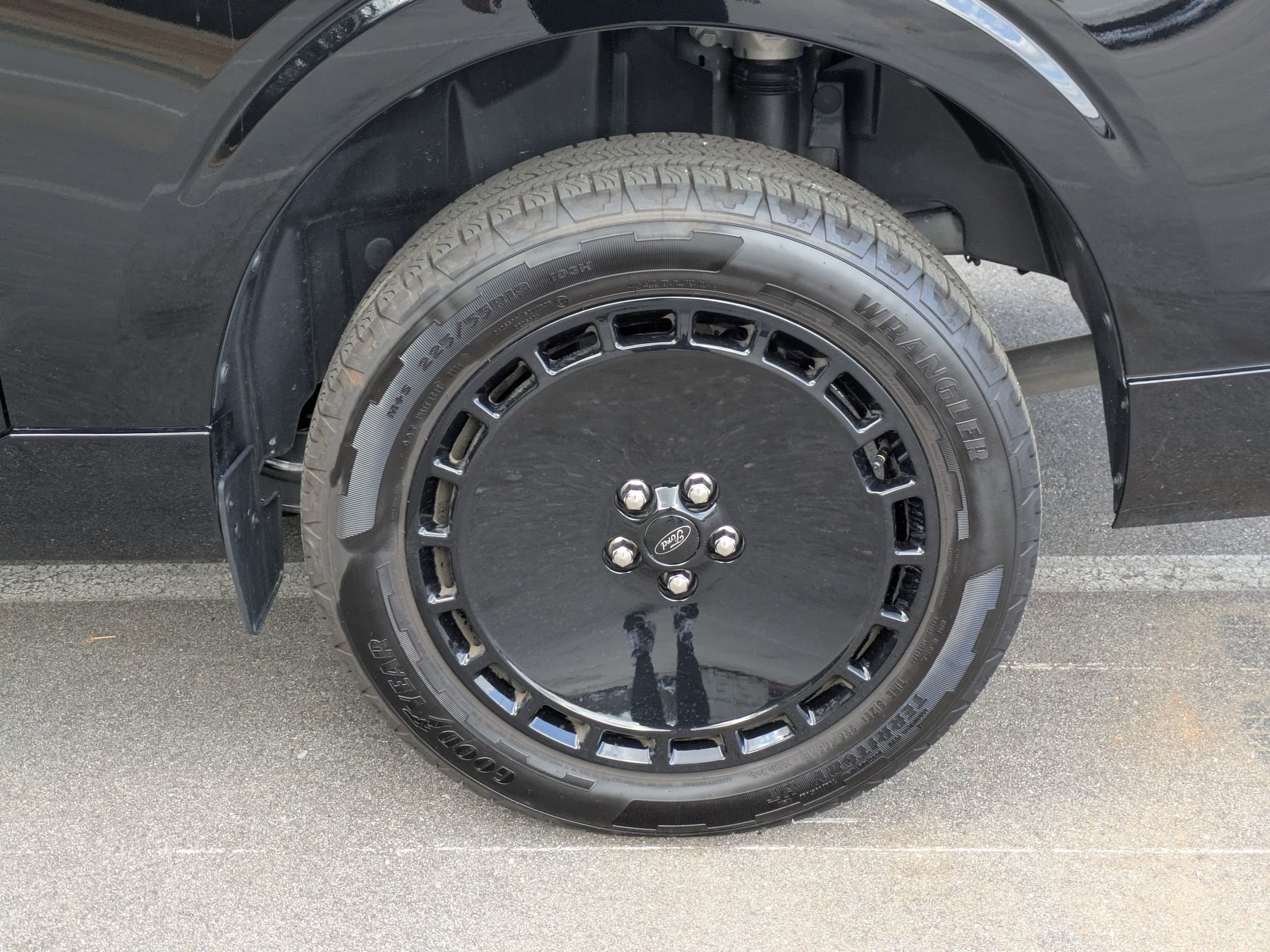 2025 Ford Maverick Lobo Standard