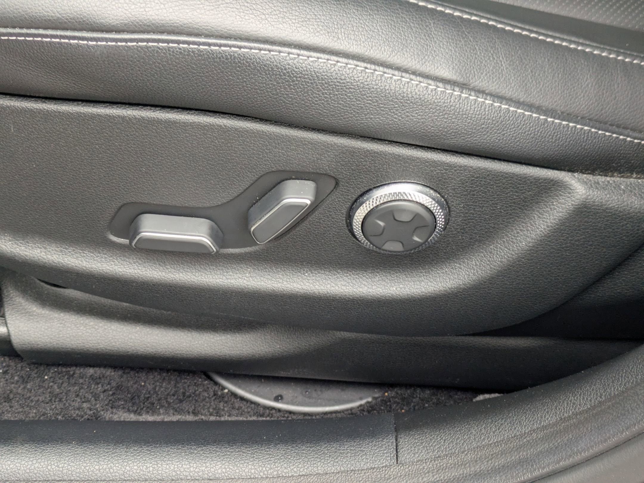 2023 Genesis G80 2.5T