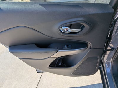 2022 Jeep Cherokee Latitude Lux