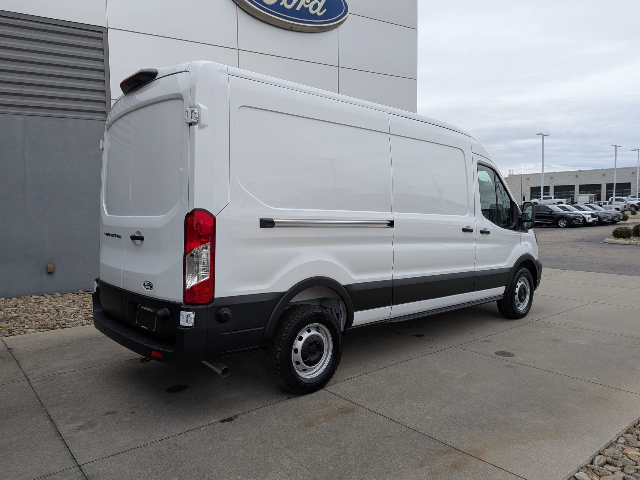 2026 Ford Transit Cargo Van Base