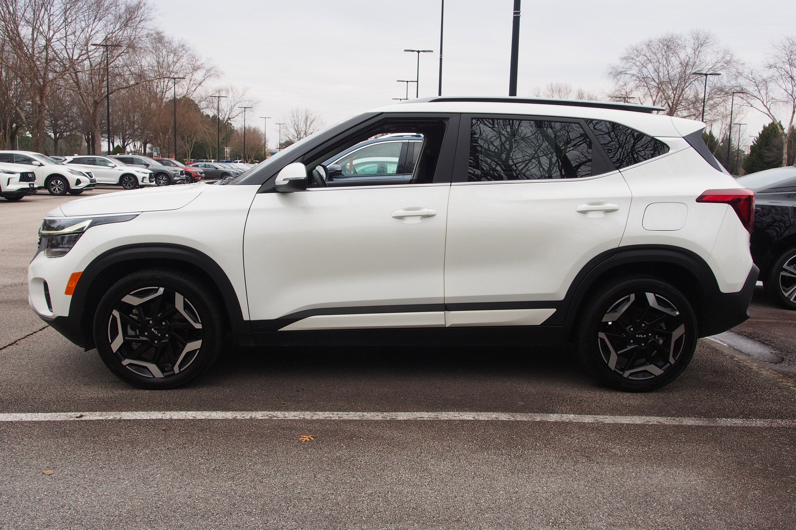 2025 Kia Seltos SX