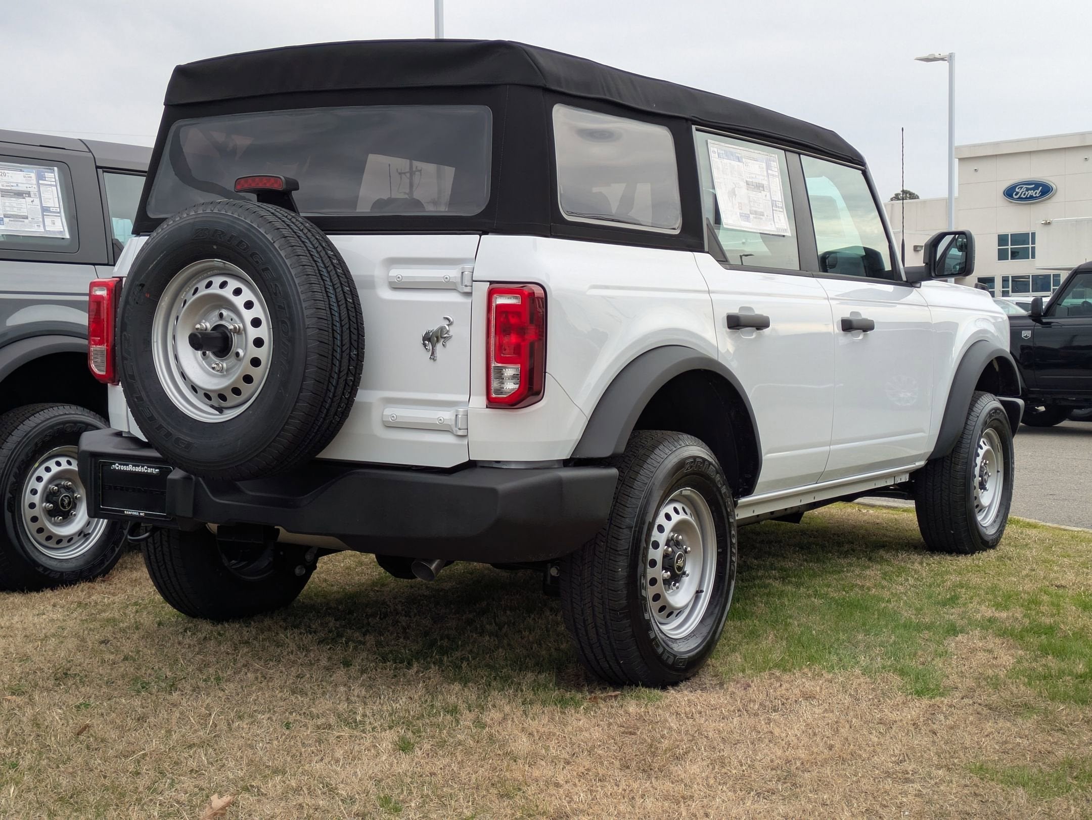 2025 Ford Bronco Base