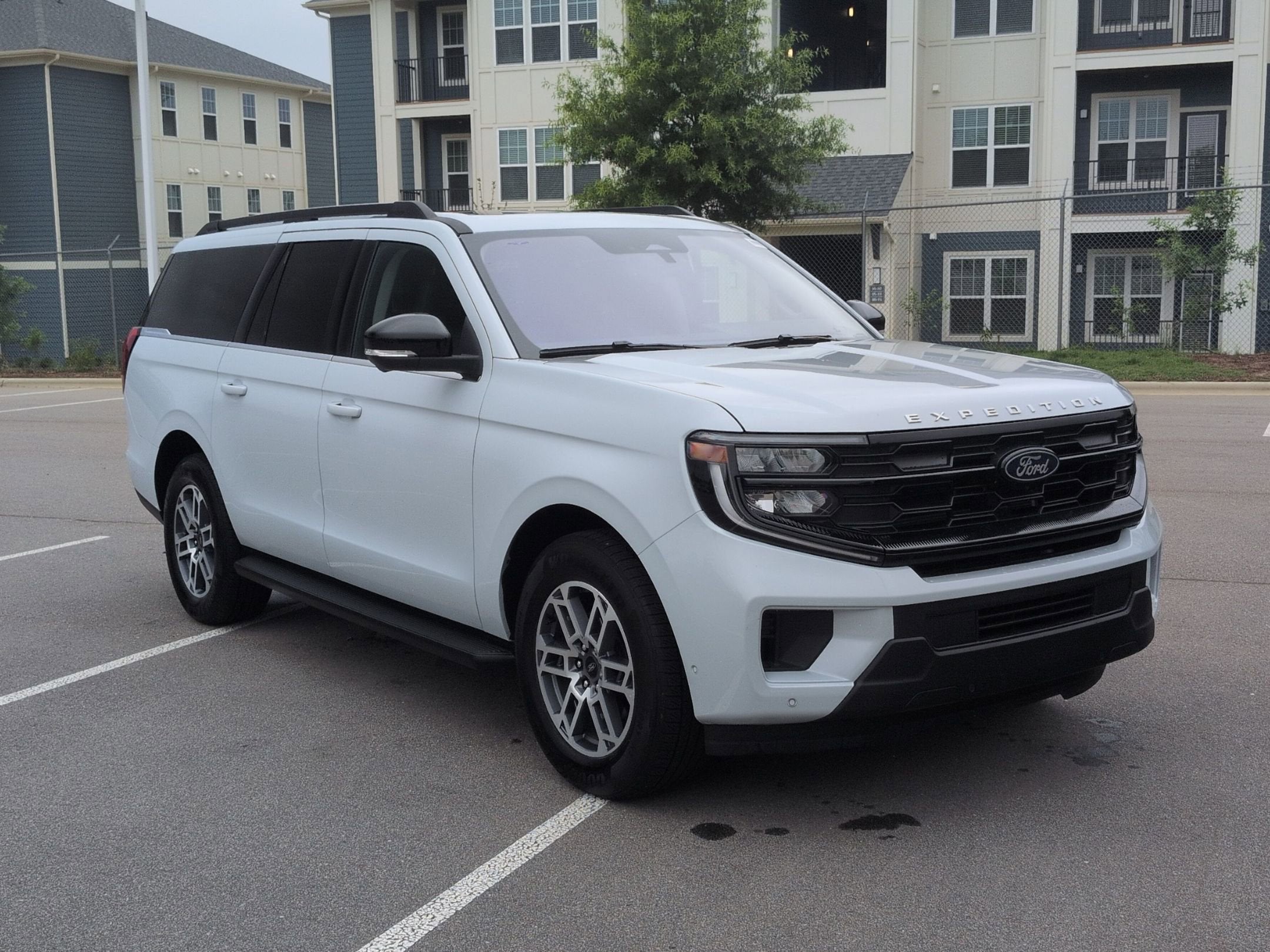 2025 Ford Expedition Max Active