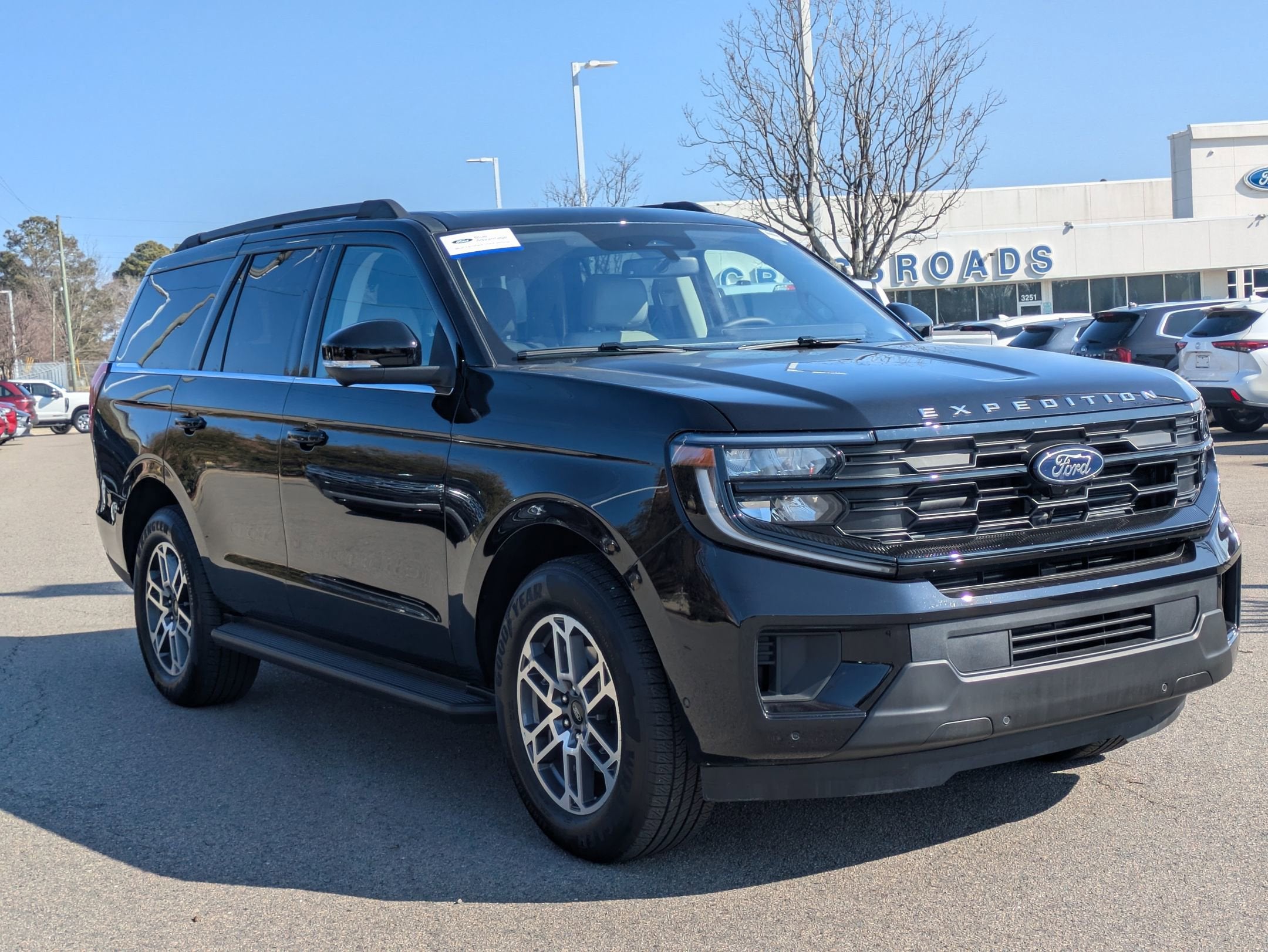 2025 Ford Expedition Active