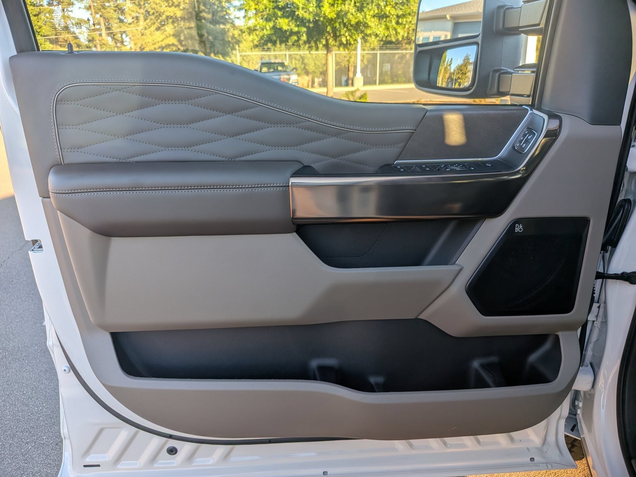 2027 Ford Super Duty F-250 SRW Platinum