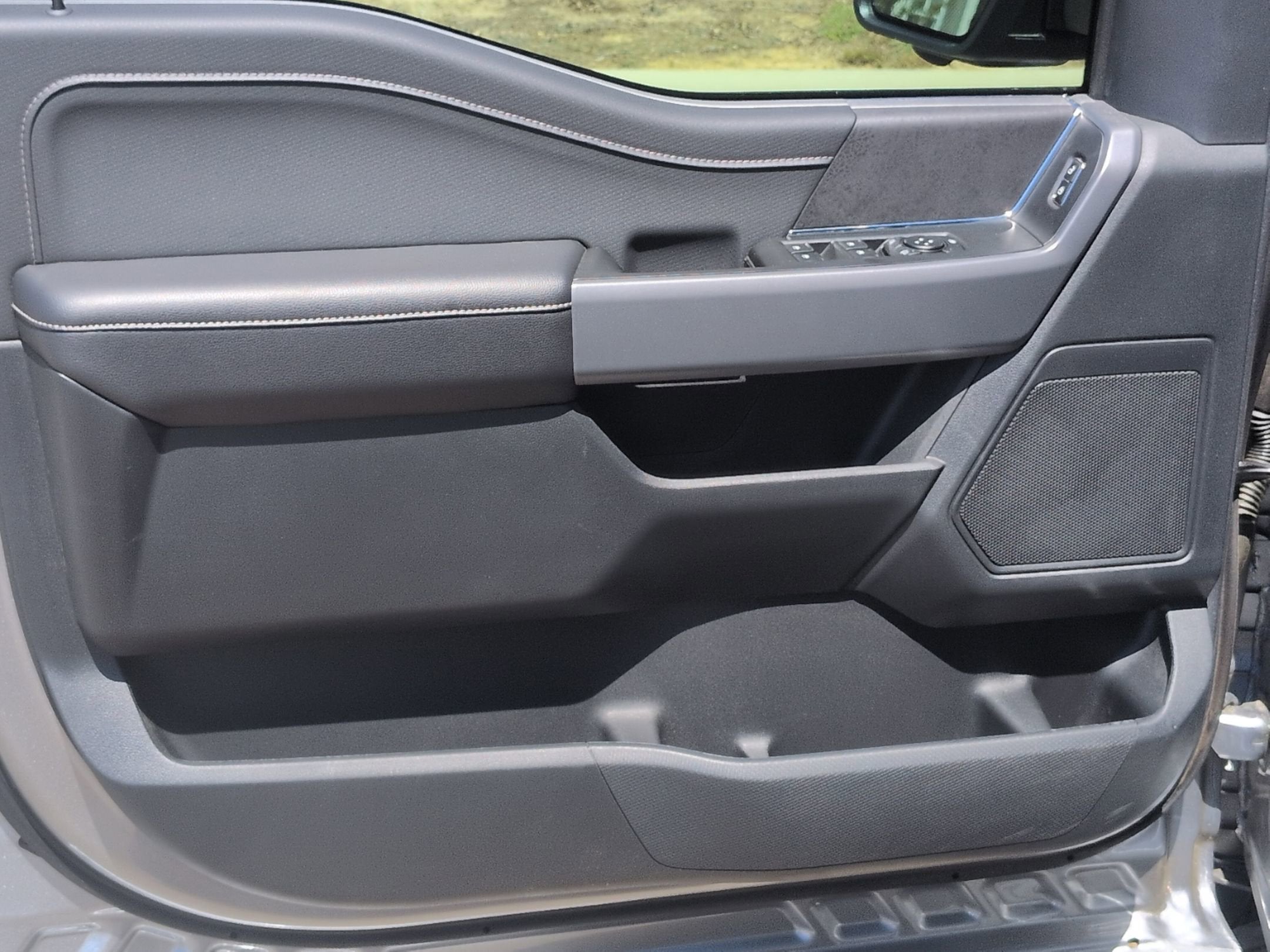 2026 Ford F-150 XLT - Crossroads Courtesy Demo