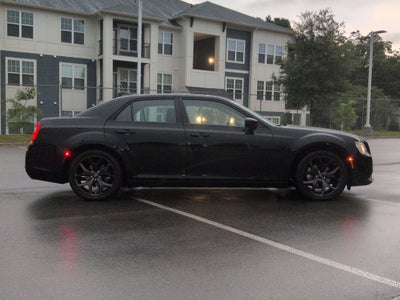 2022 Chrysler 300 Touring