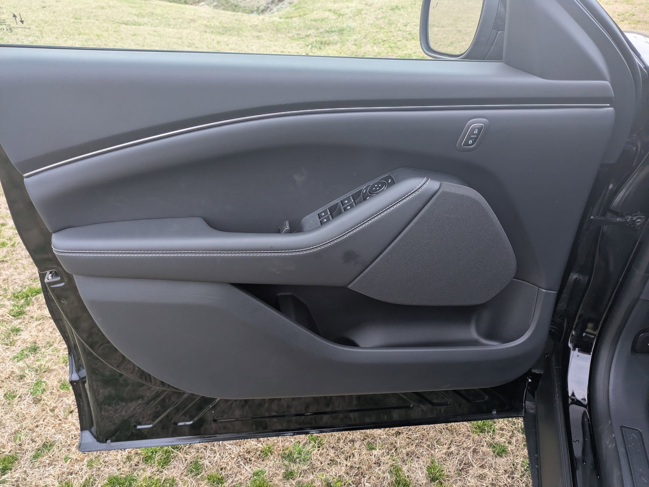 2026 Ford Mustang Mach-E Select