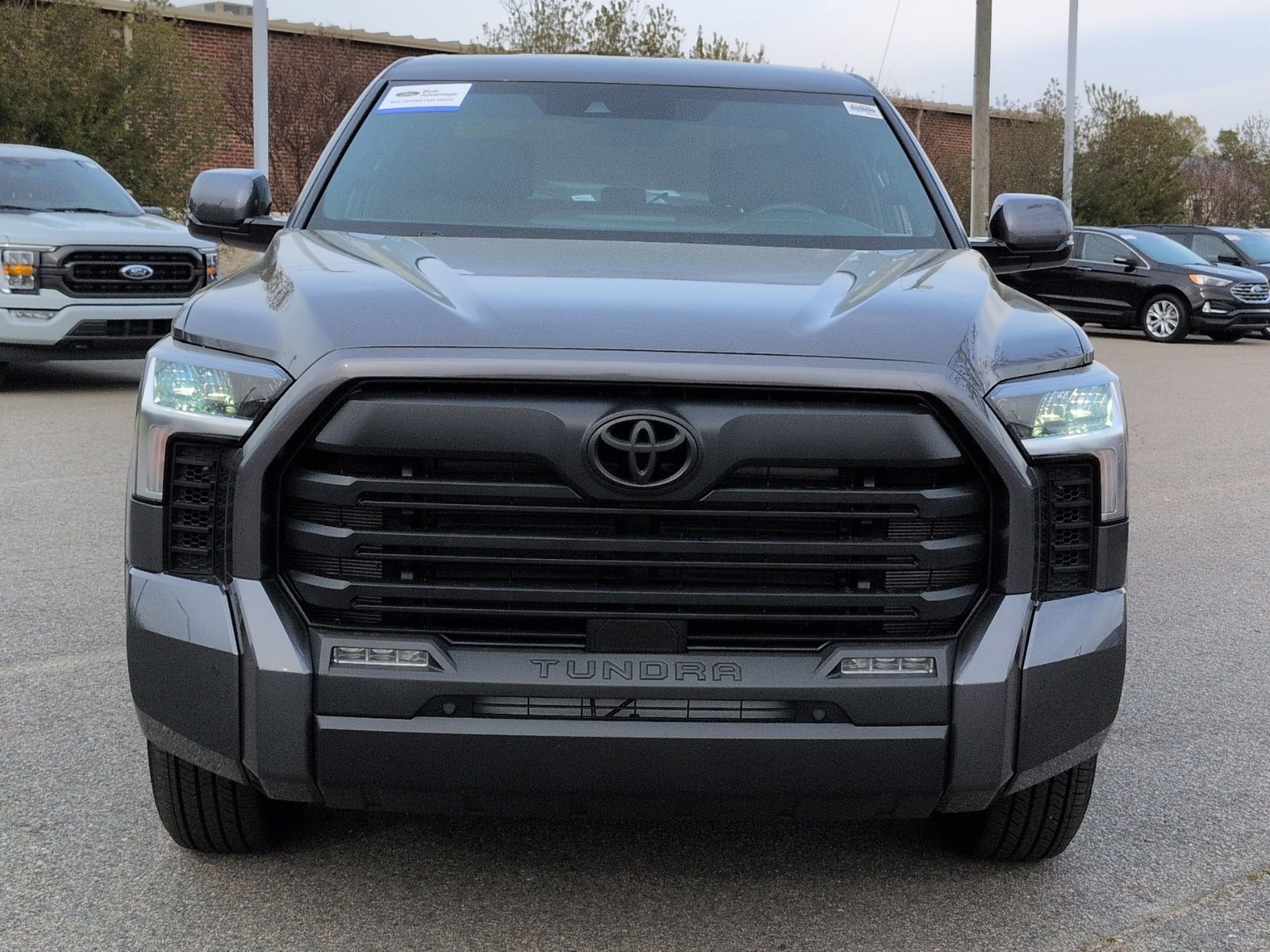 2025 Toyota Tundra 4WD SR5