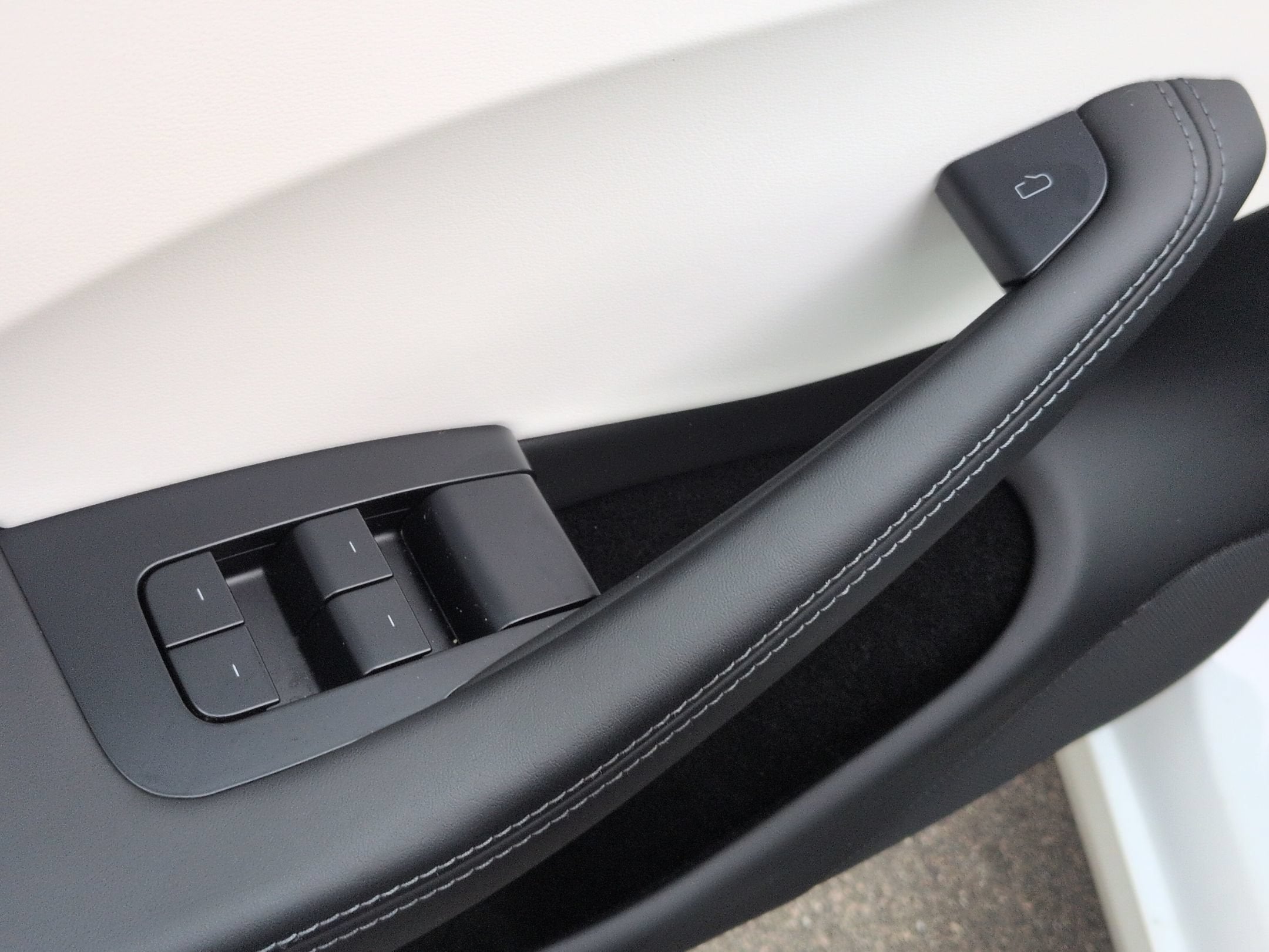 2024 Tesla Model 3 Base