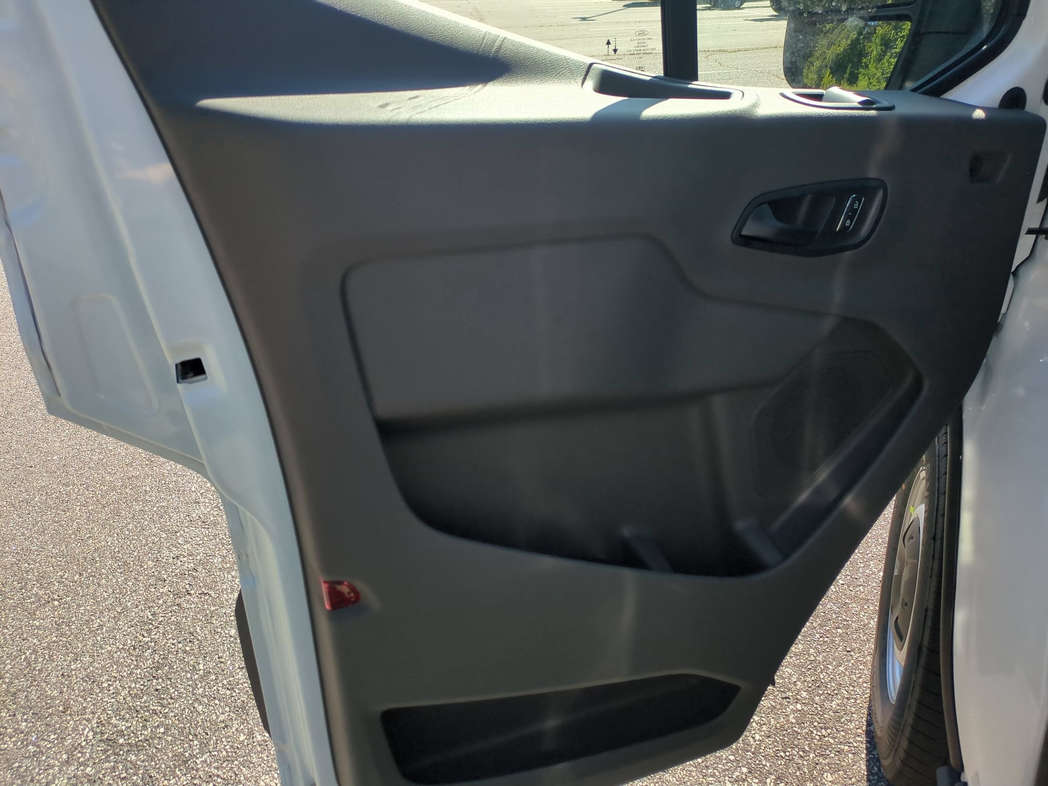 2027 Ford Transit Passenger Wagon XL
