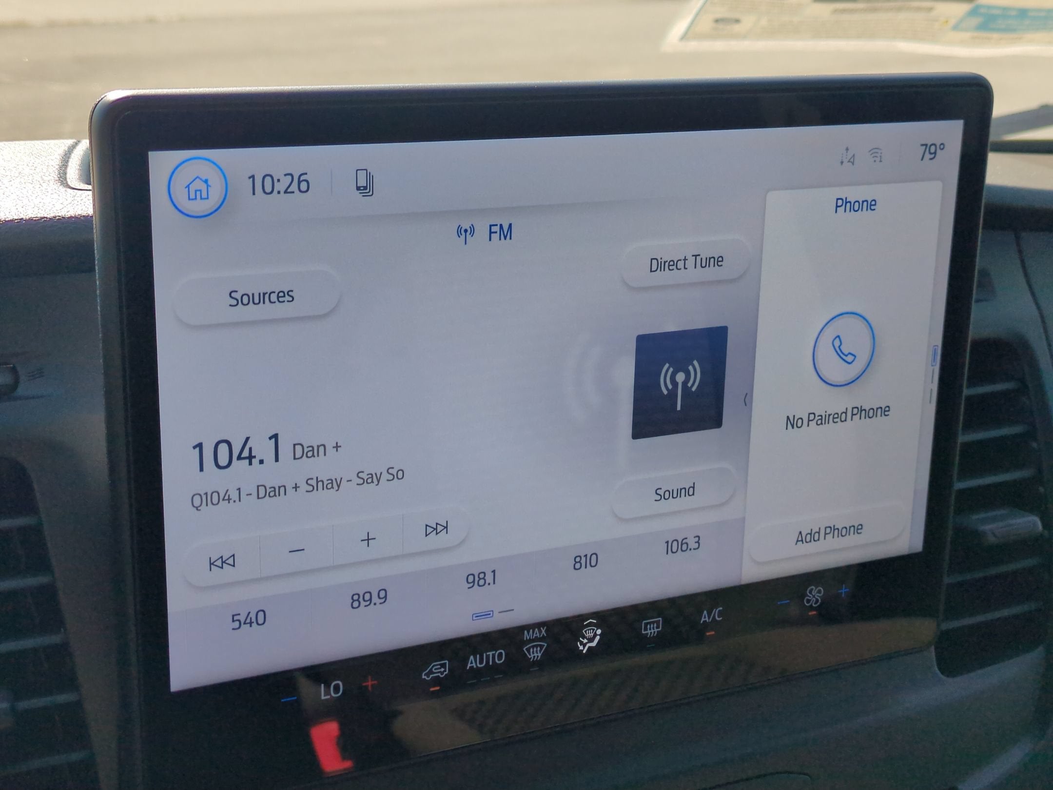 2027 Ford Transit Passenger Wagon XL