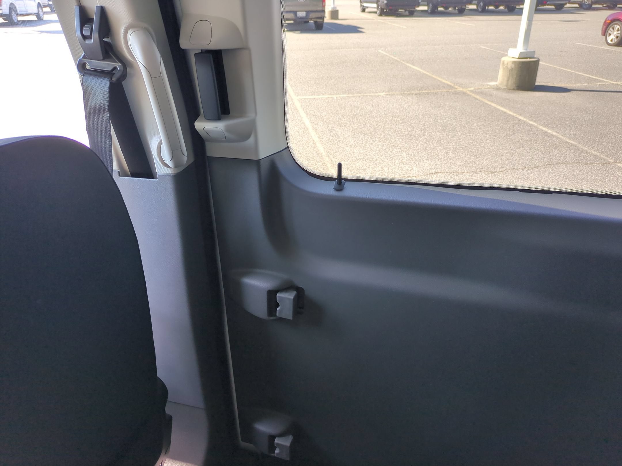 2027 Ford Transit Passenger Wagon XL