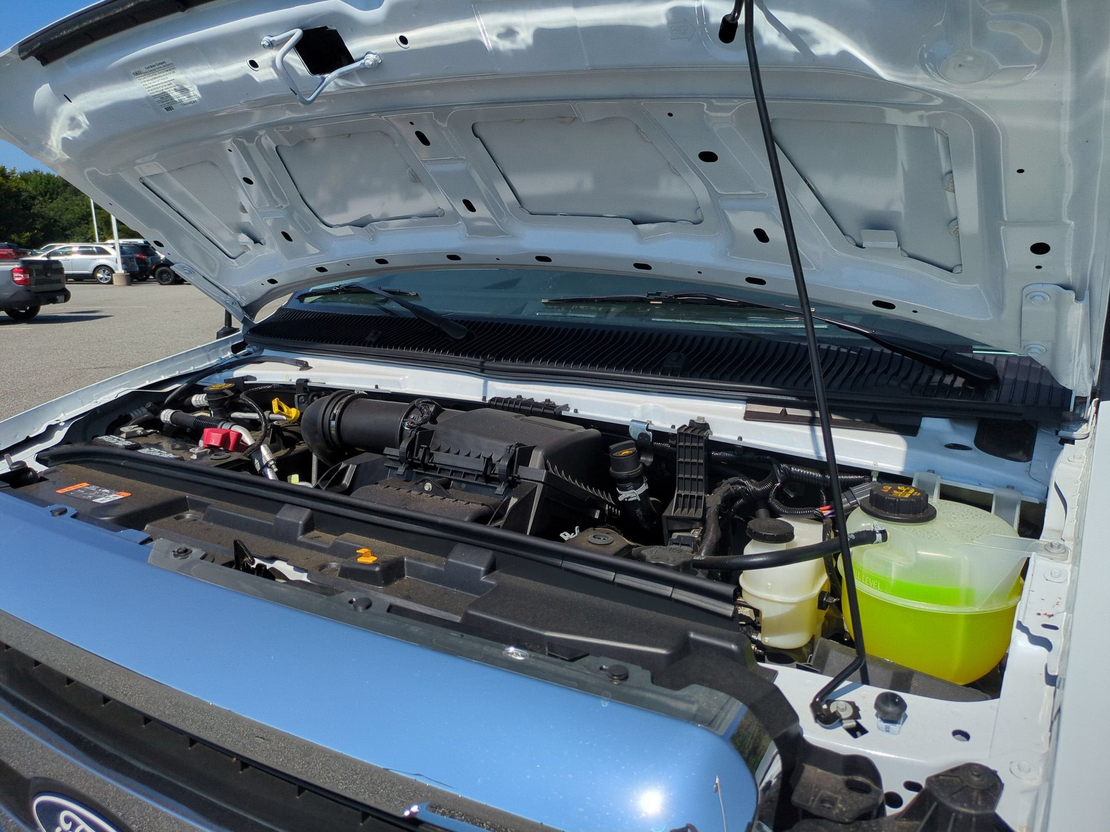 2027 Ford E-Series Cutaway Base