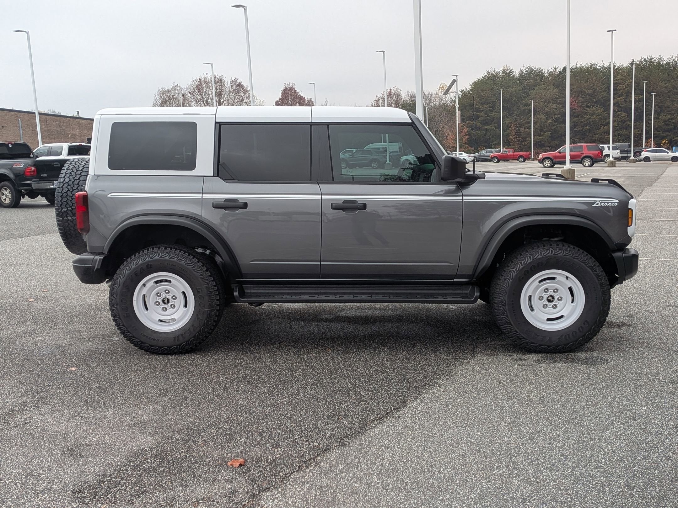2025 Ford Bronco Heritage Edition