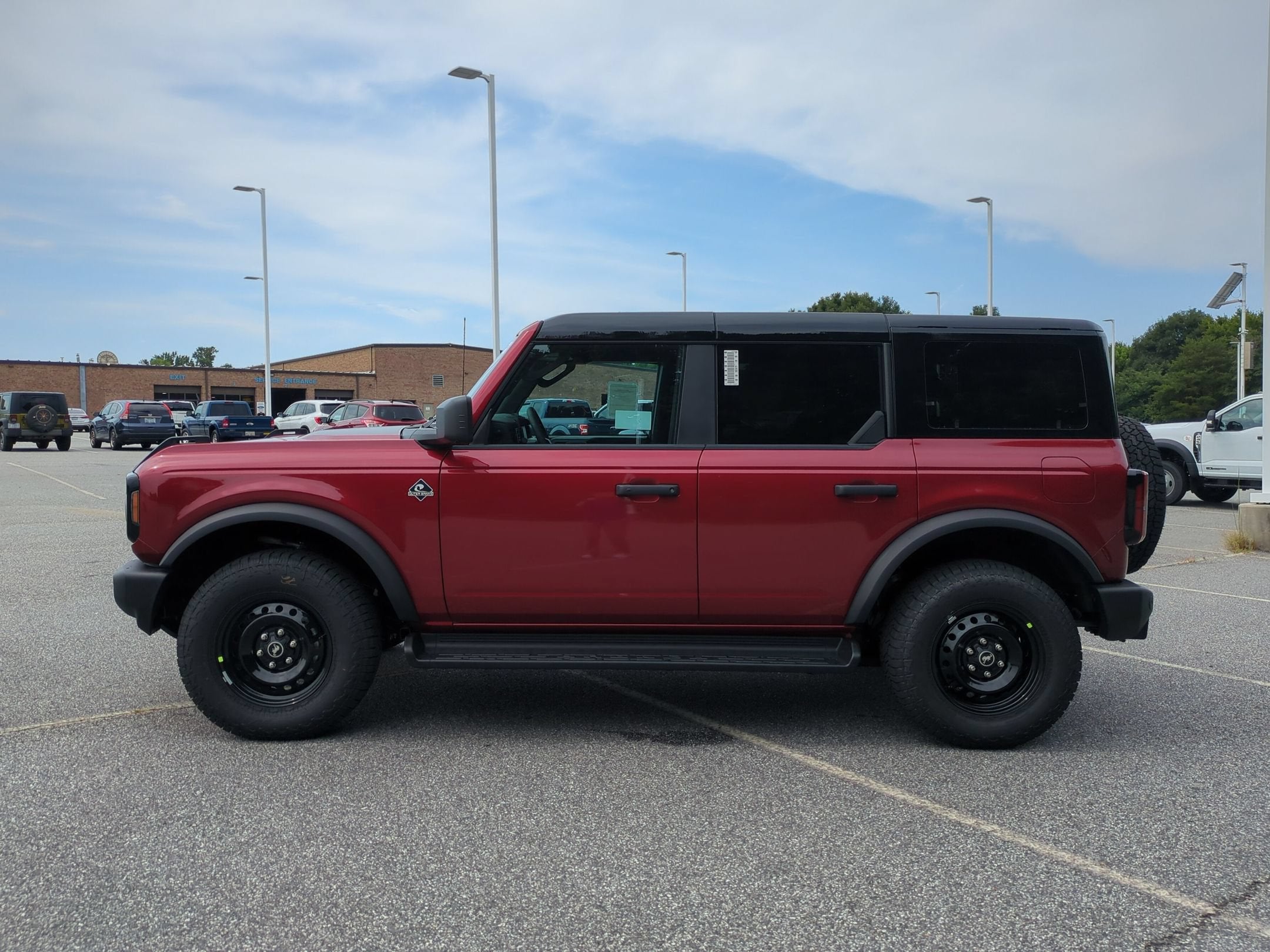 2026 Ford Bronco Outer Banks