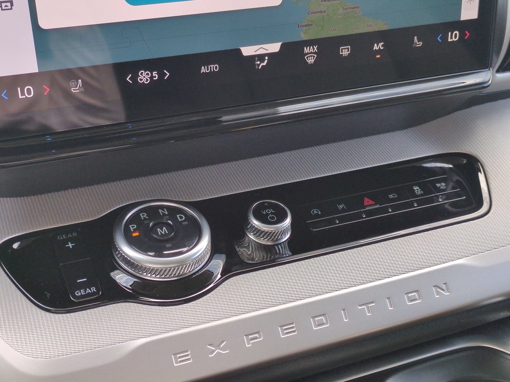 2027 Ford Expedition Active
