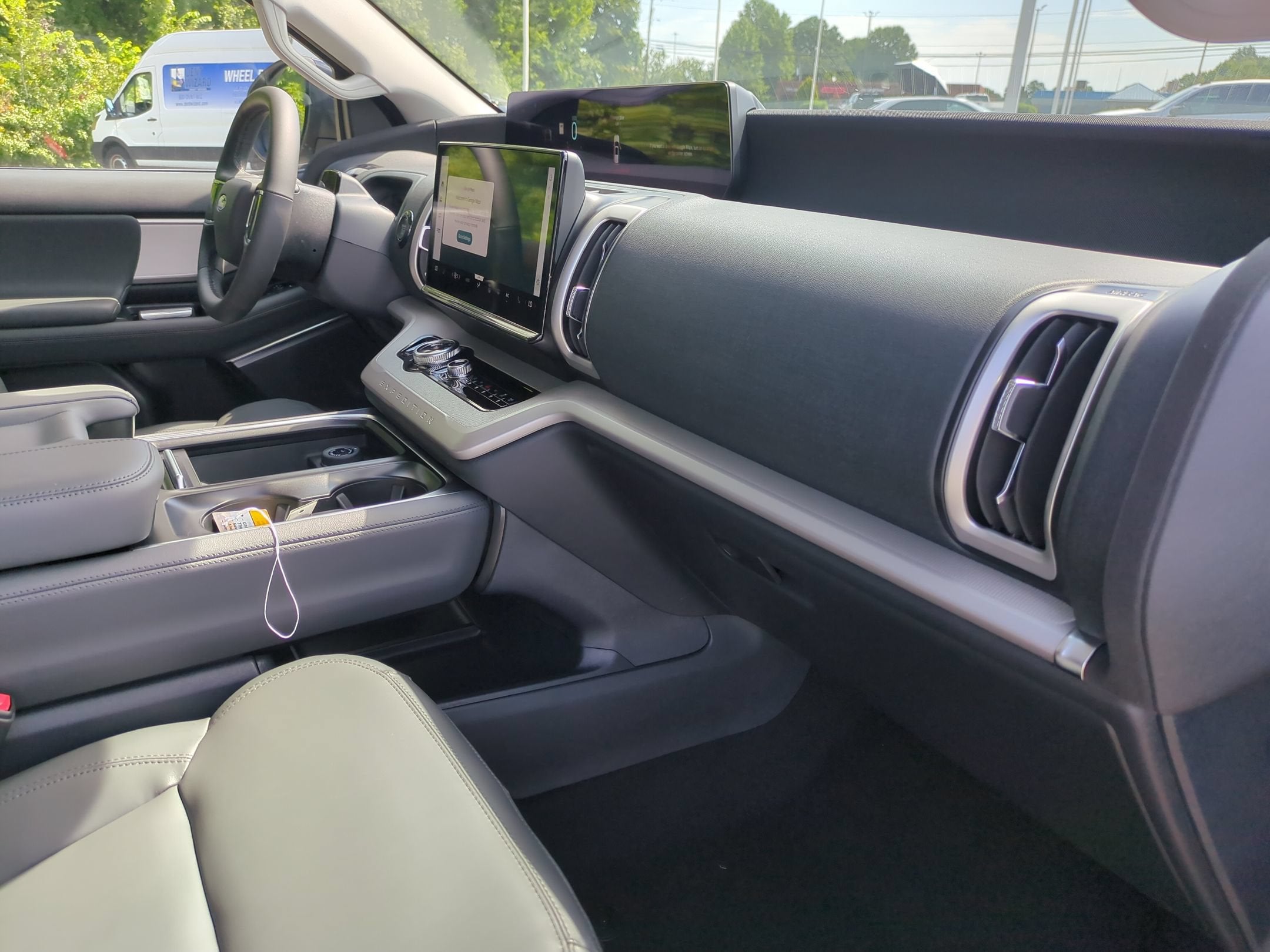 2027 Ford Expedition Active