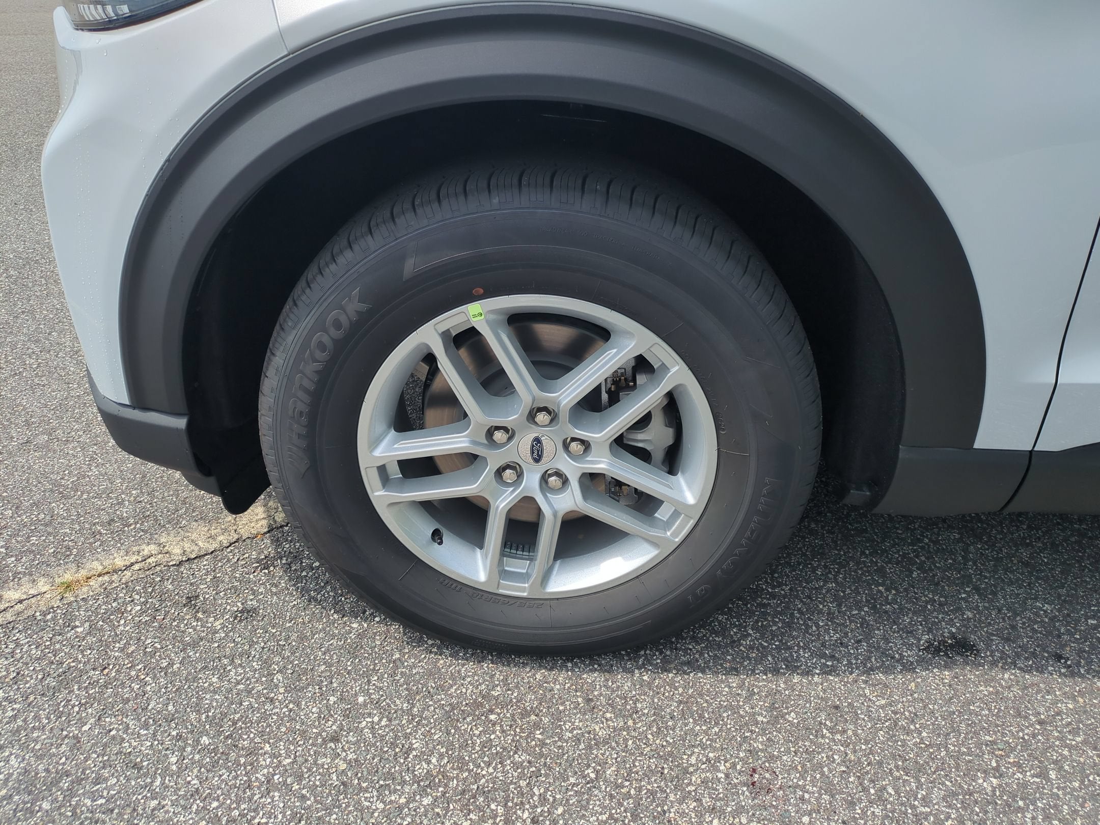 2026 Ford Explorer Active w/100A Pkg
