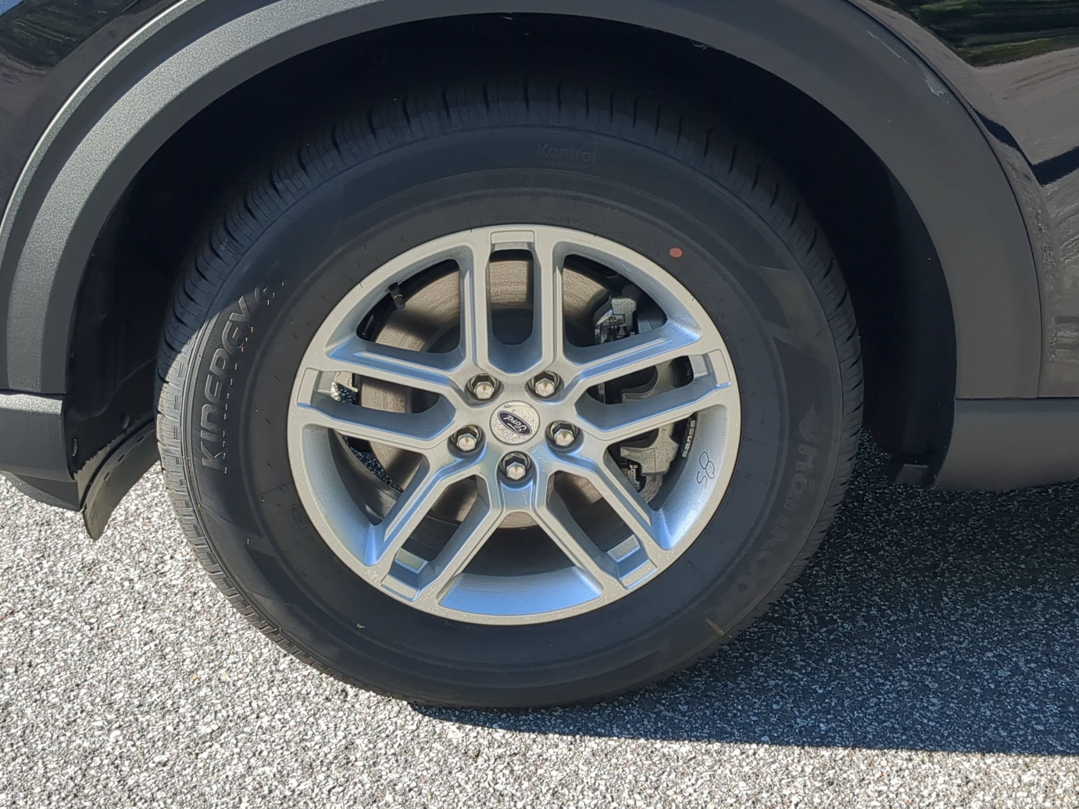2027 Ford Explorer Active w/200A Pkg