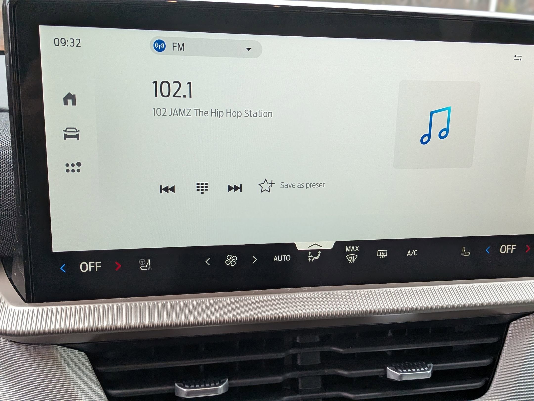 2026 Ford Explorer Active (200A)