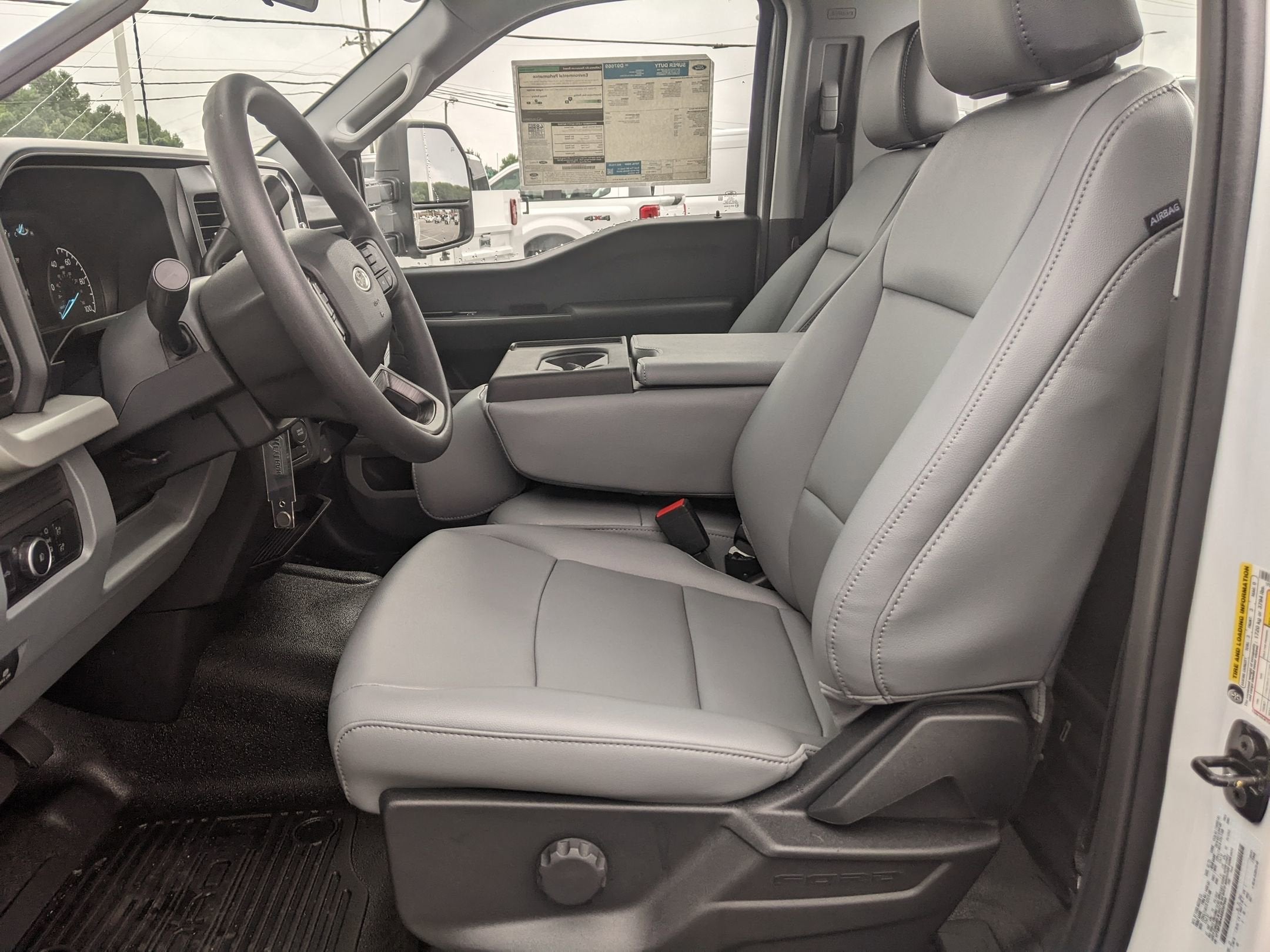 2025 Ford Super Duty F-250 SRW XL