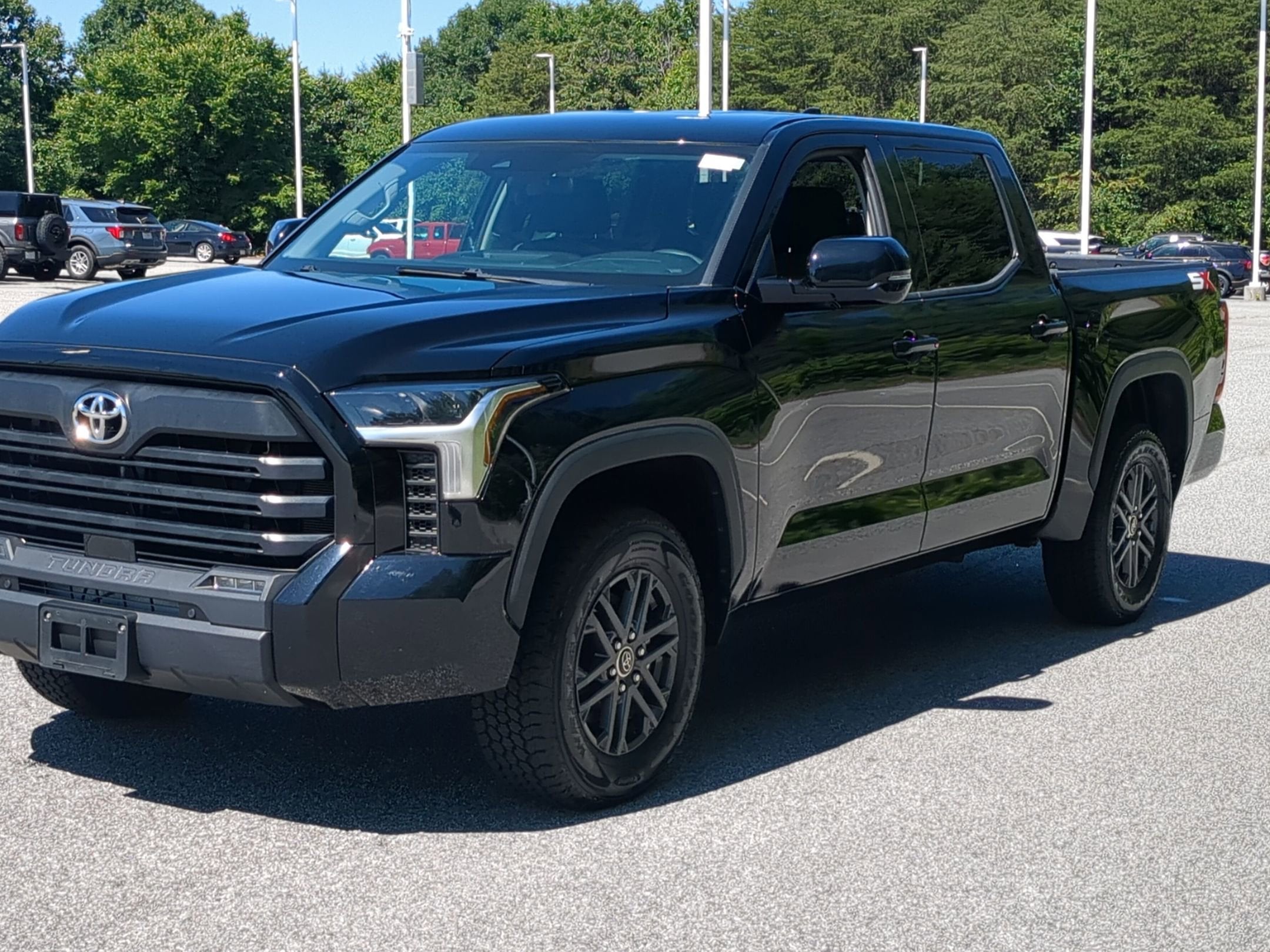2023 Toyota Tundra 4WD SR5