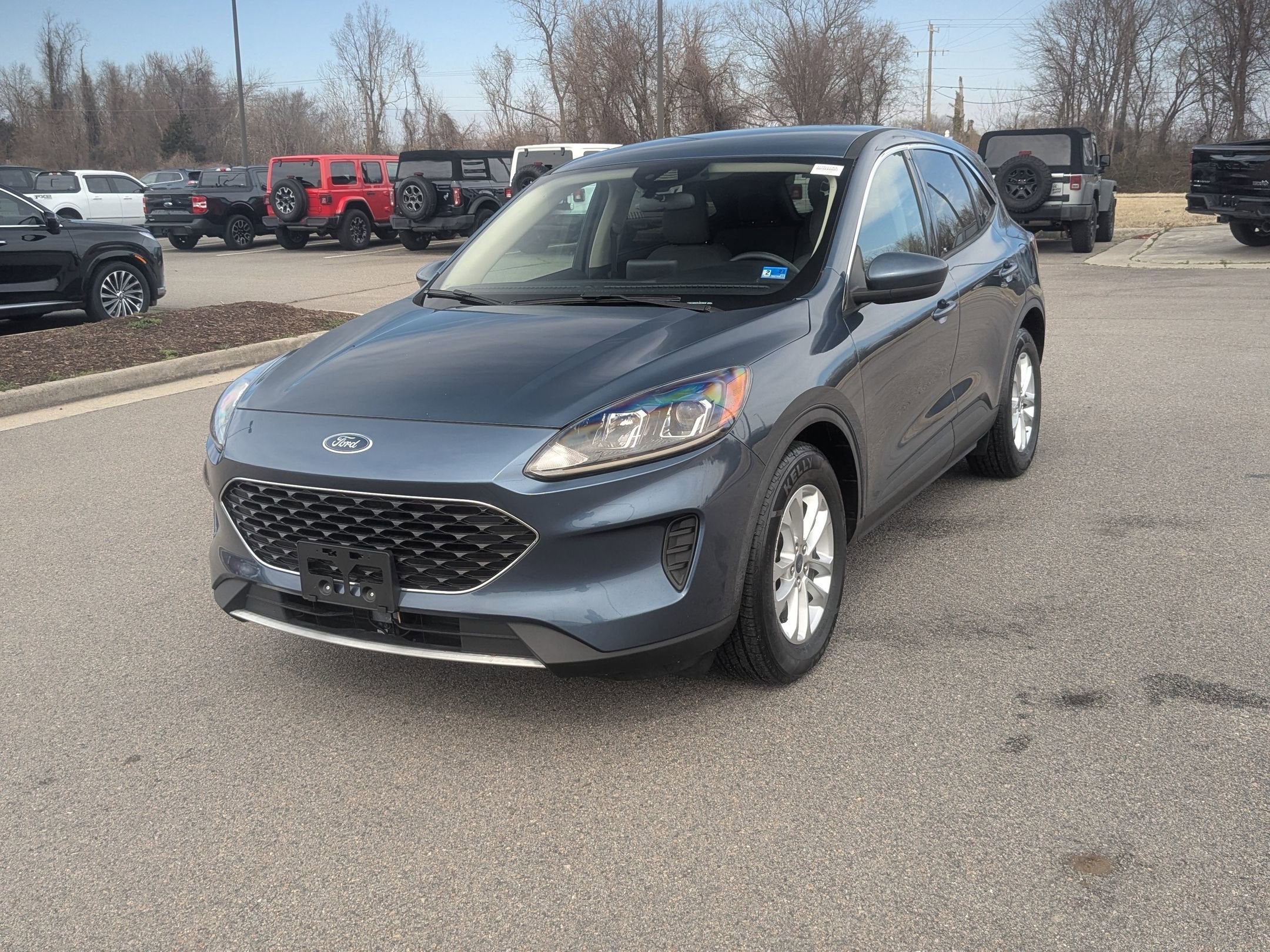 2020 Ford Escape SE