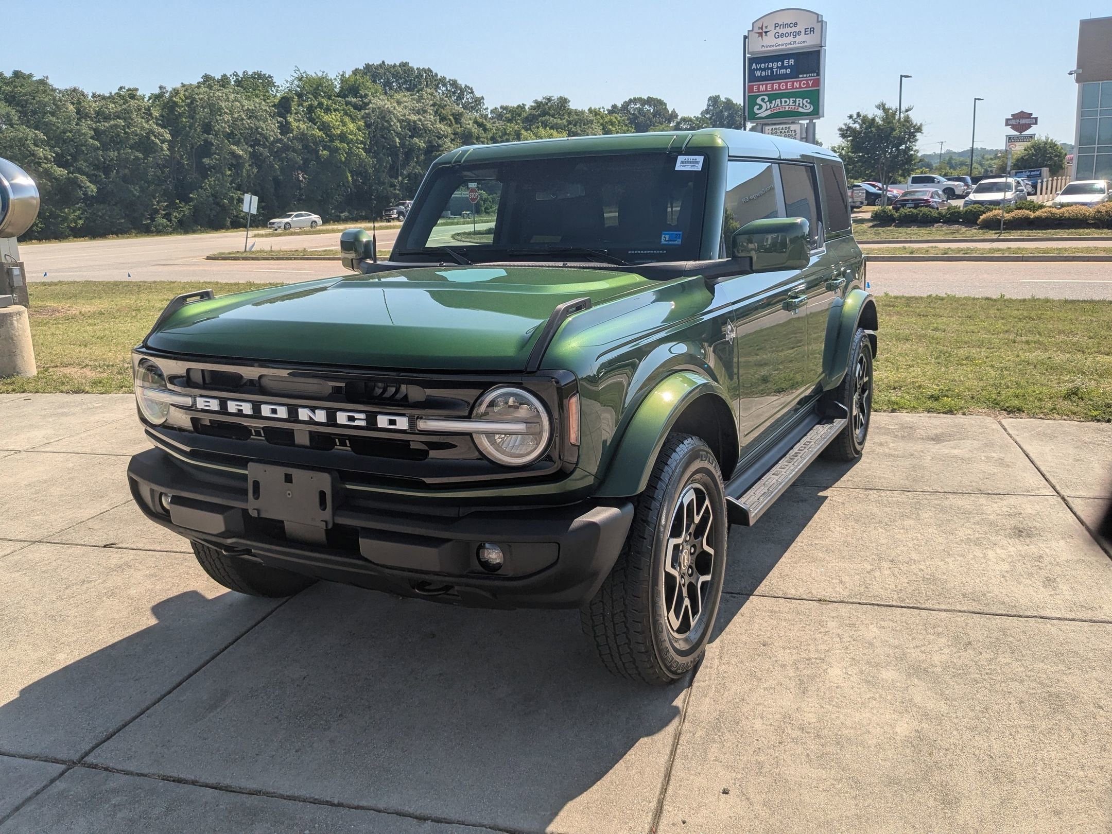 2025 Ford Bronco Outer Banks