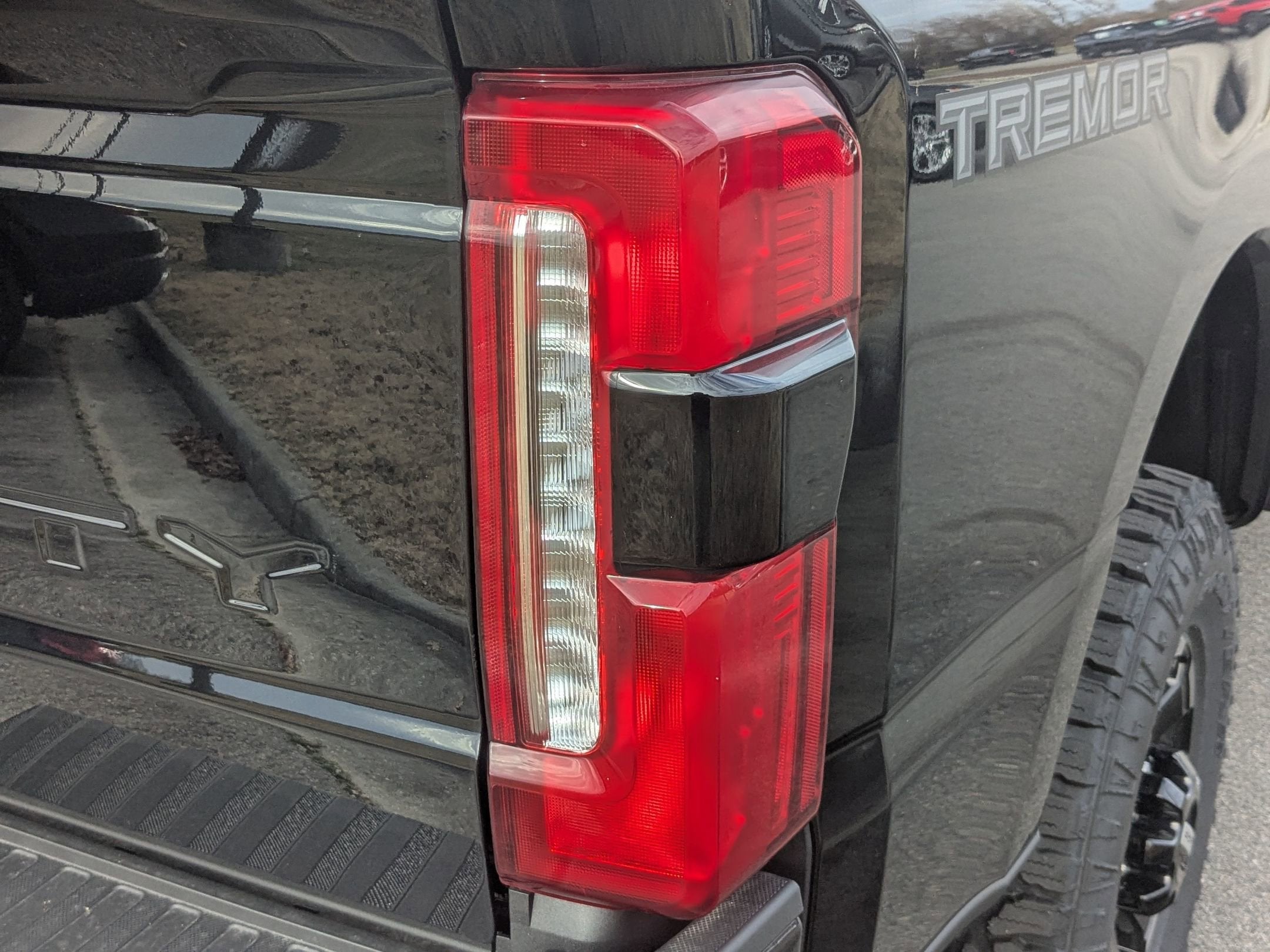 2025 Ford Super Duty F-350 SRW LARIAT