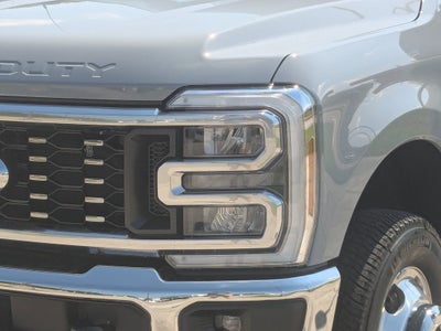 2026 Ford Super Duty F-350 DRW LARIAT