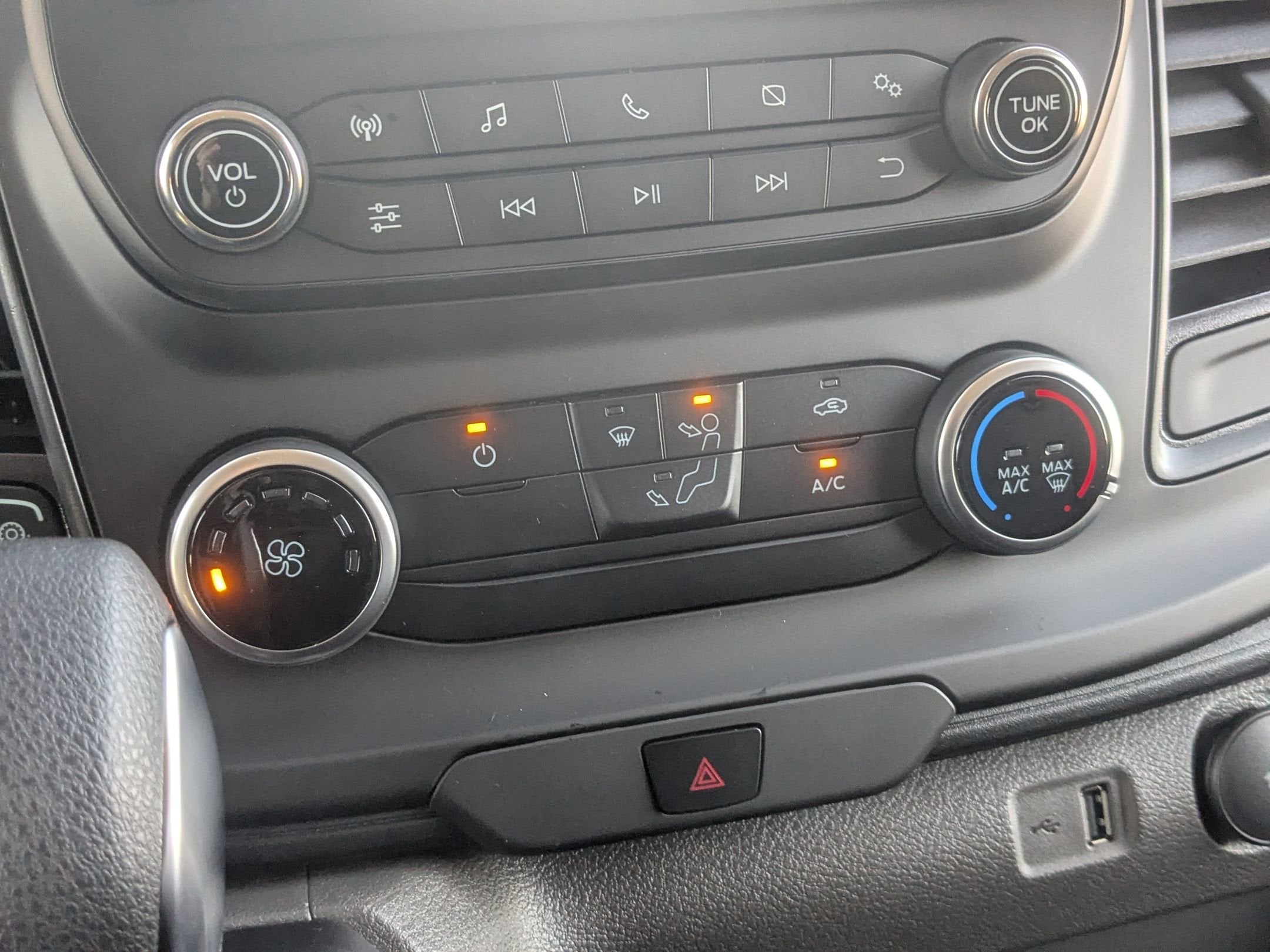 2025 Ford Transit Cargo Van Base